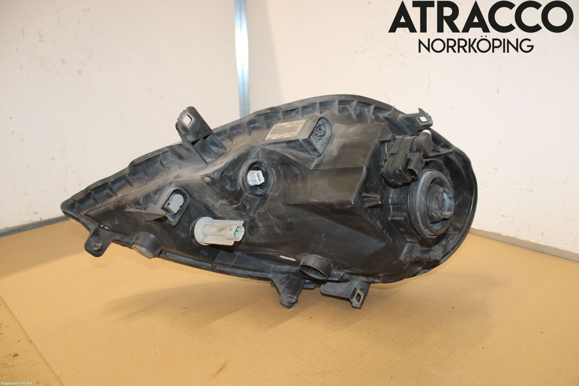 Renault TRAFIC   02-14 Strålkastare Höger