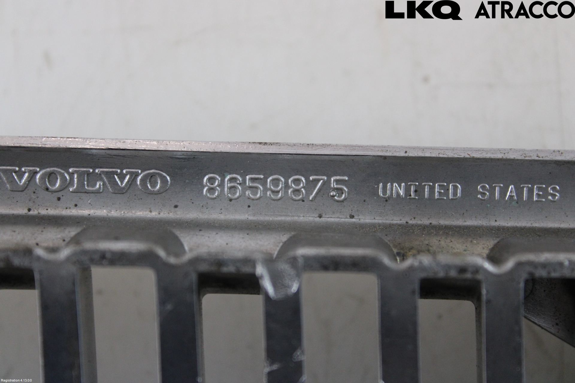 Volvo V70 00-04 Grill Komp