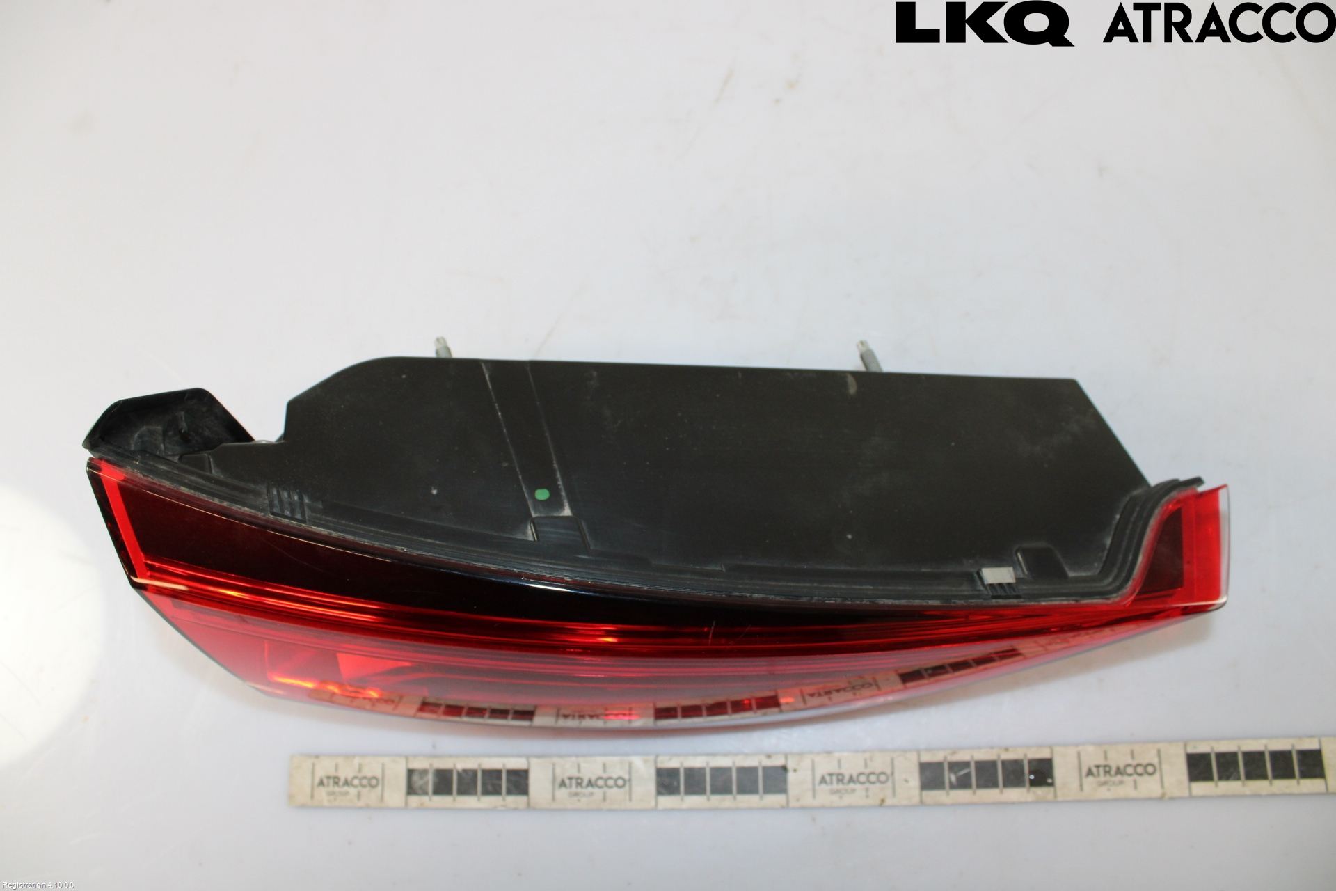 Audi Q3 F3 19- Bakljus Lucka Vä