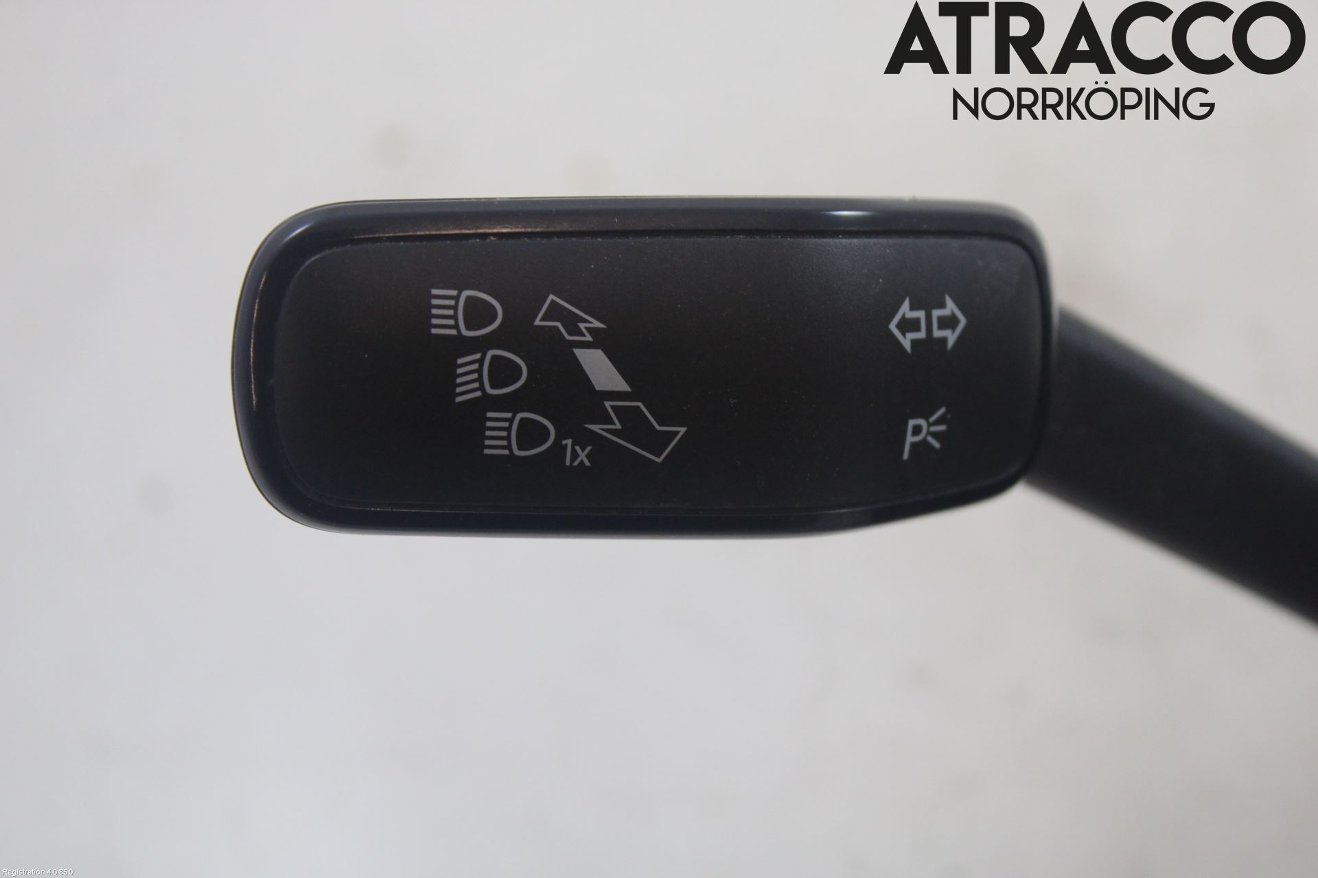 Volkswagen VW GOLF / E-GOLF VIII 20- Spakcentral