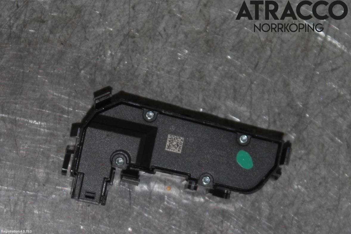 Mercedes-Benz MB E-KLASS (W213) 16-23 Strömställare Stolvärme