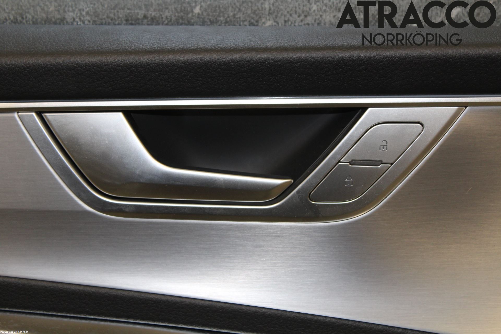 Audi A6 F2/C8 19- Dörrklädsel Vä