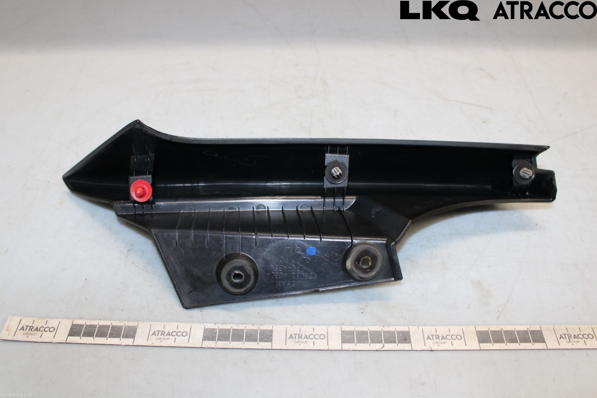 Nissan X-TRAIL 14-21 Spoiler Baklucka