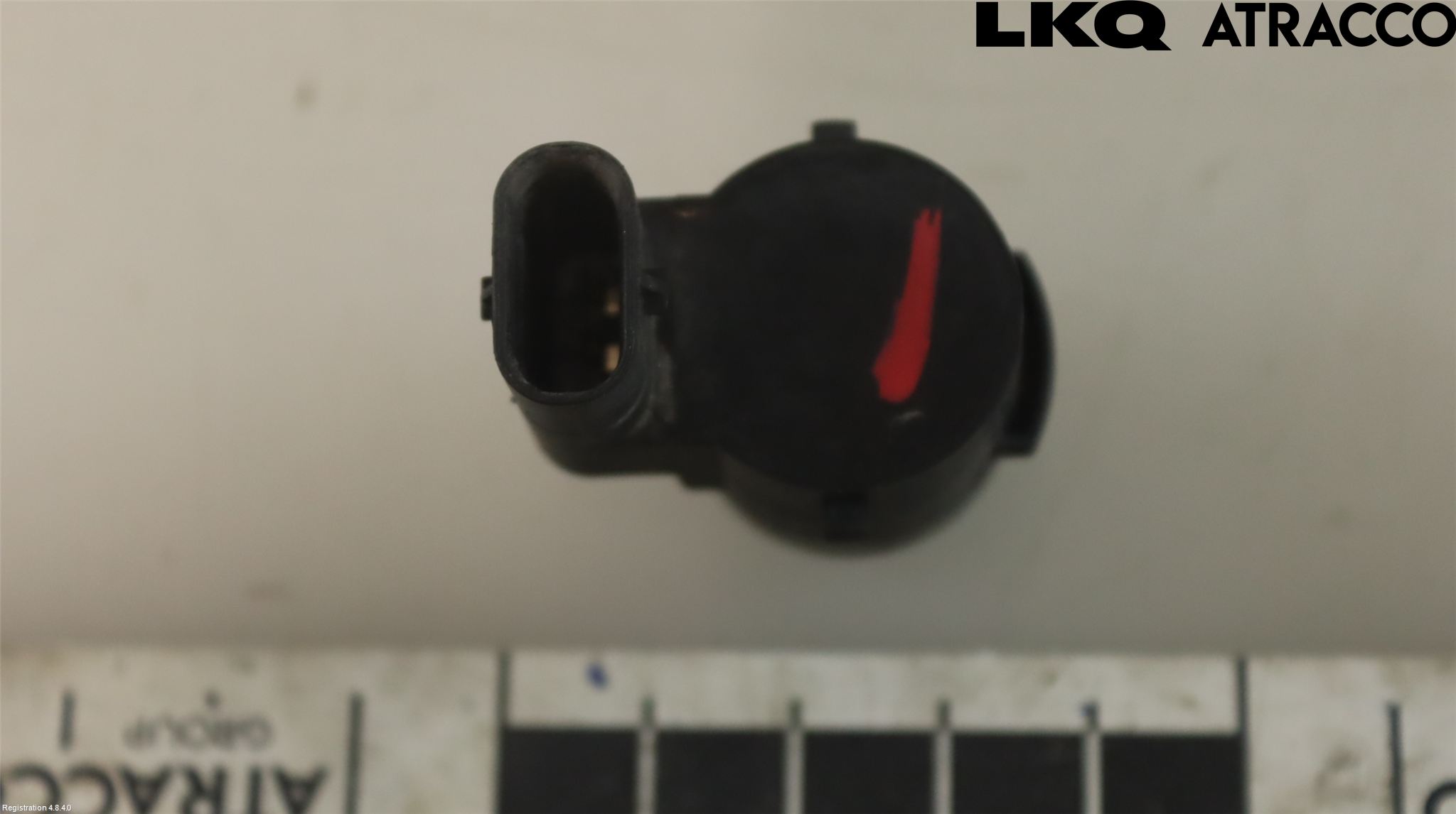 Volvo V90 17->> Parkeringshjälp Frontsensor