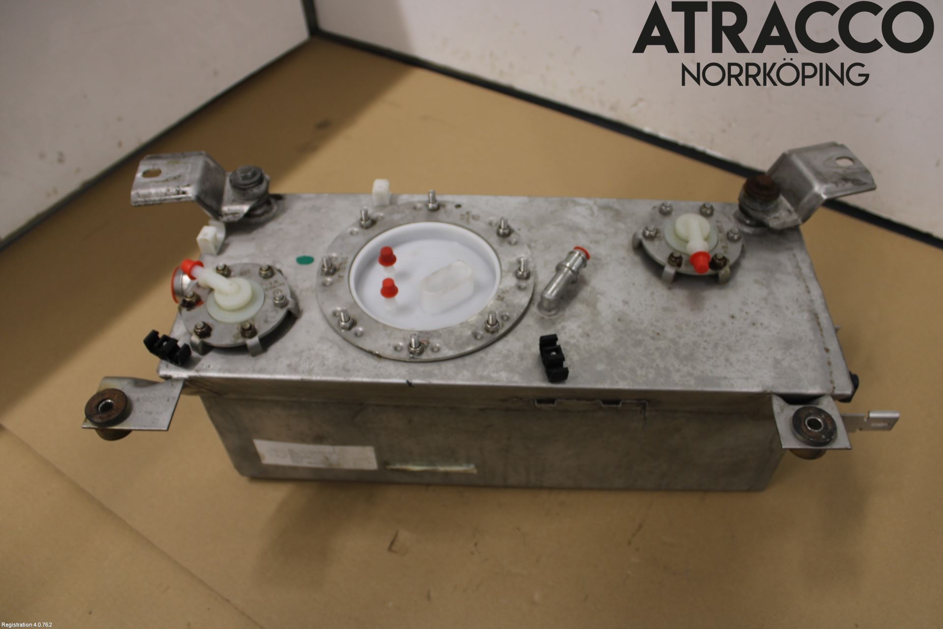 Volkswagen VW CADDY      04-10 Bränsletank Insprutning