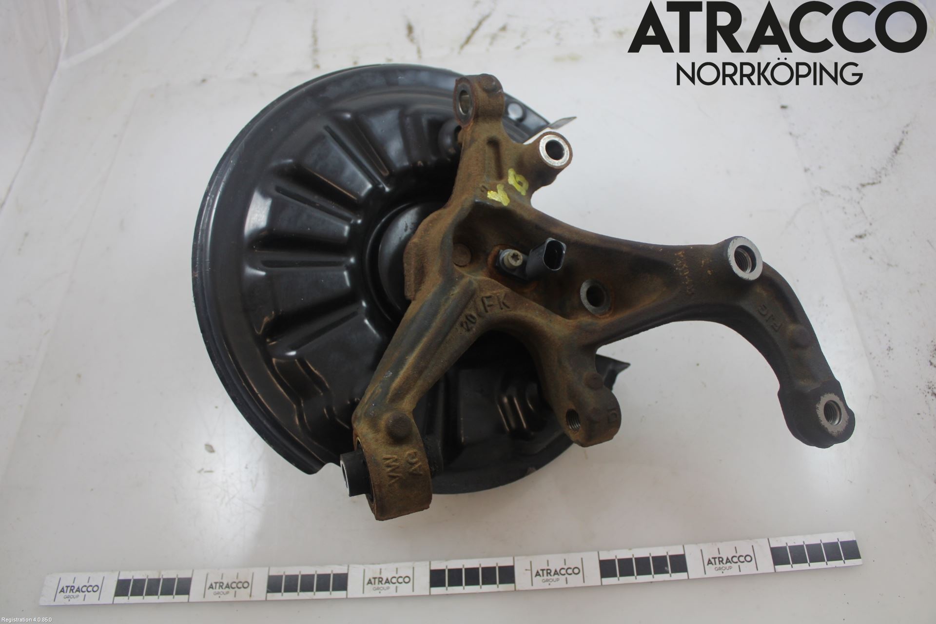 Audi A3/S3 8Y 21- Hjullagerhus-Spindel Vä B