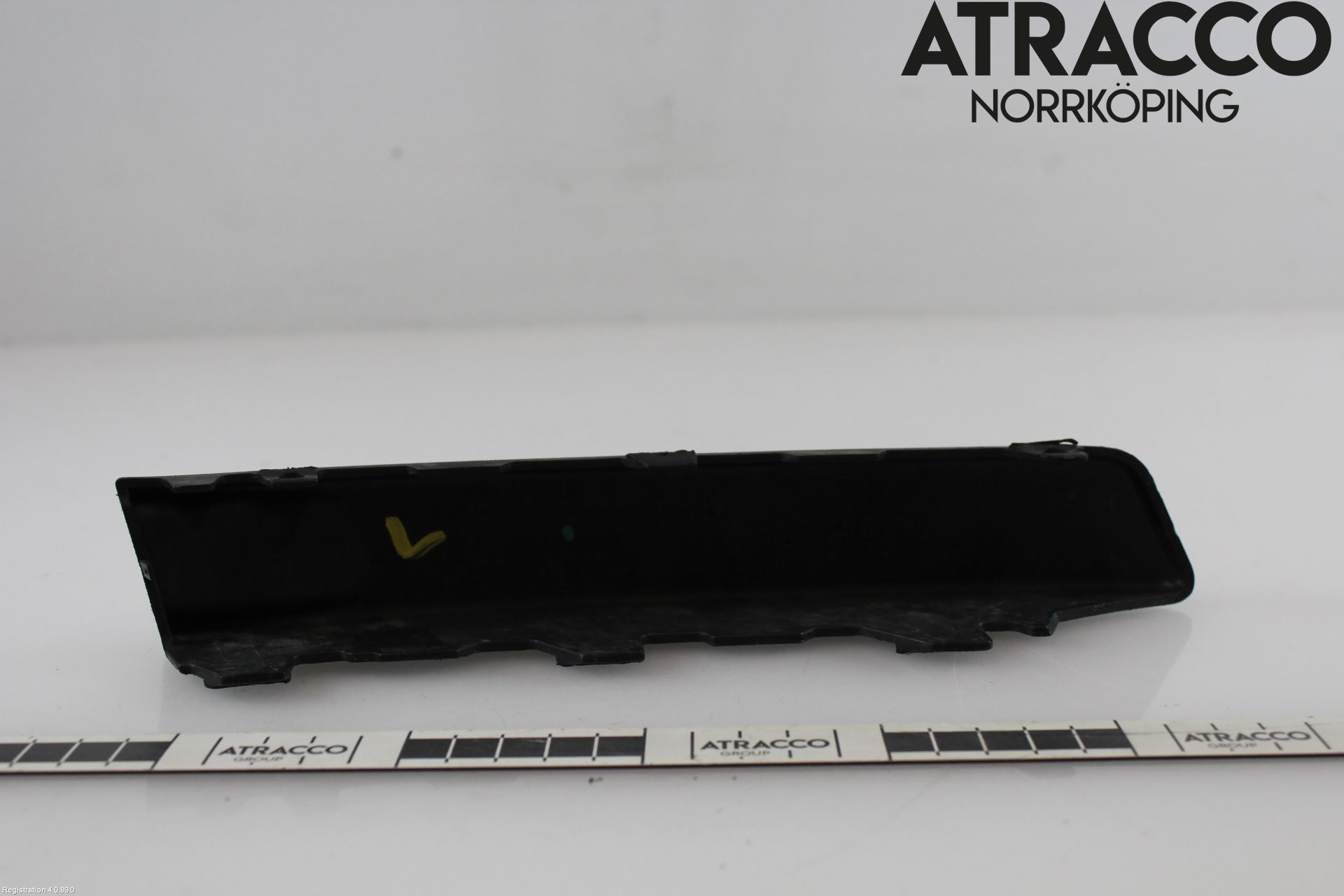 Volkswagen VW PASSAT 05-11 Stötfångarlist Fram
