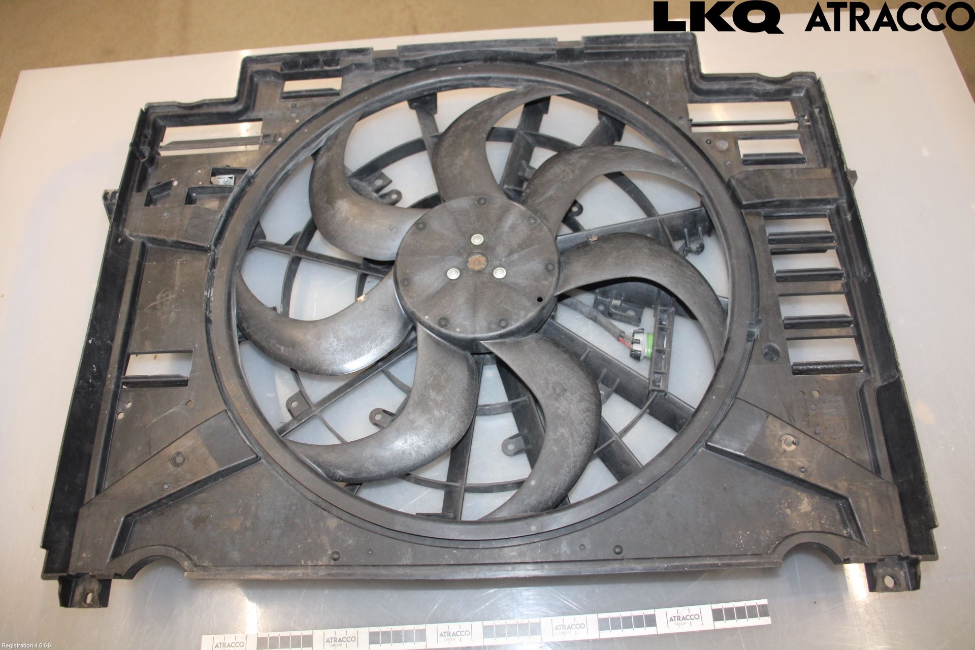 Jaguar F-PACE Kylfläkt El