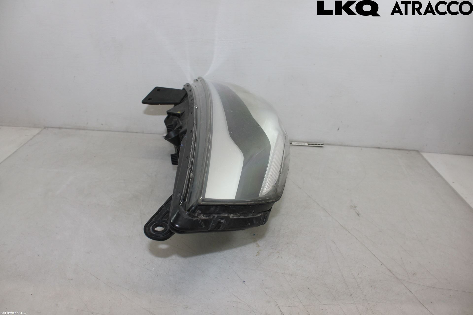 Kia CARENS III 13-19 Strålkastare Höger