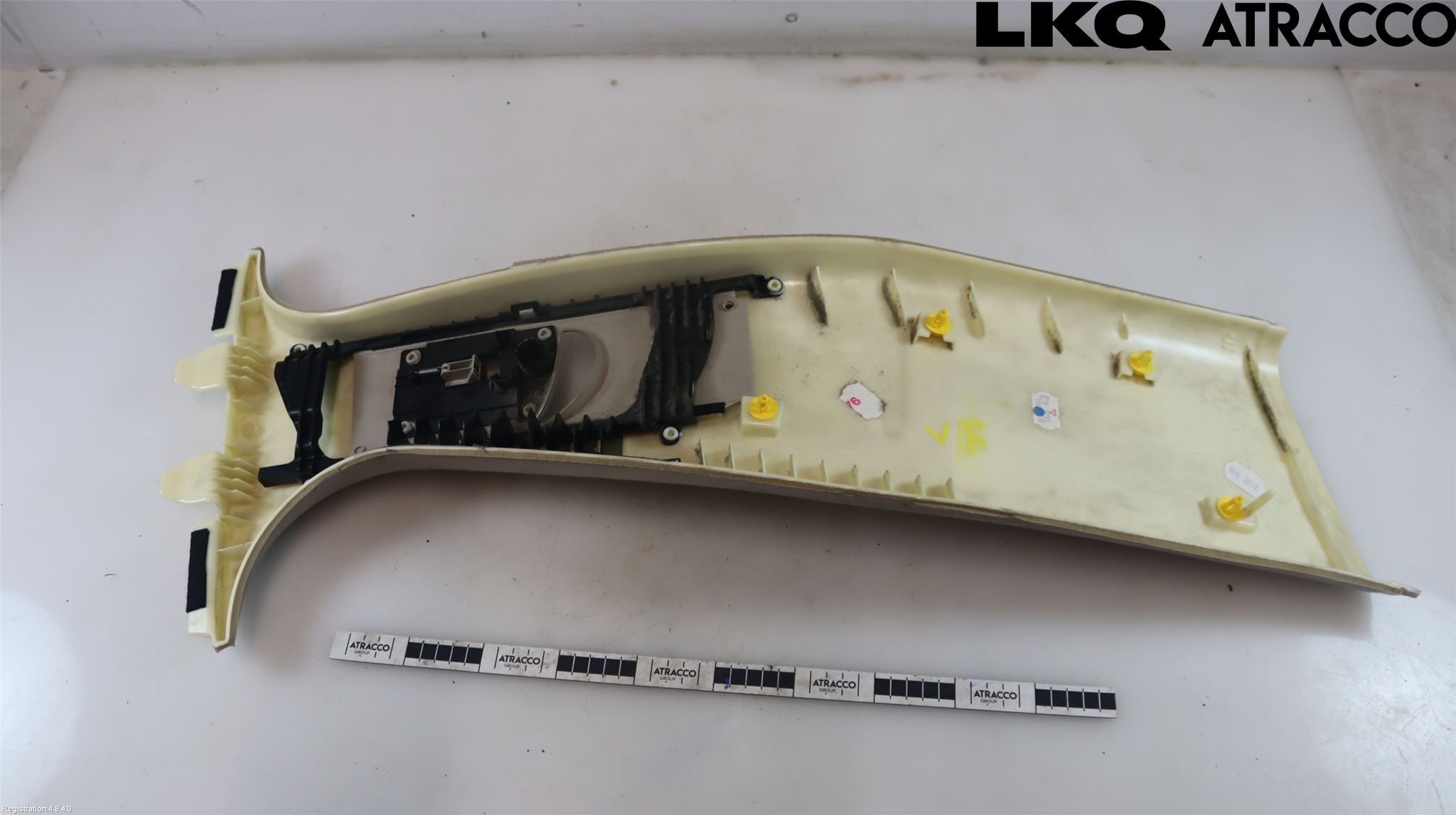 Jaguar XJ X350        03-09 Inr Plastd A-B-C Stolpe