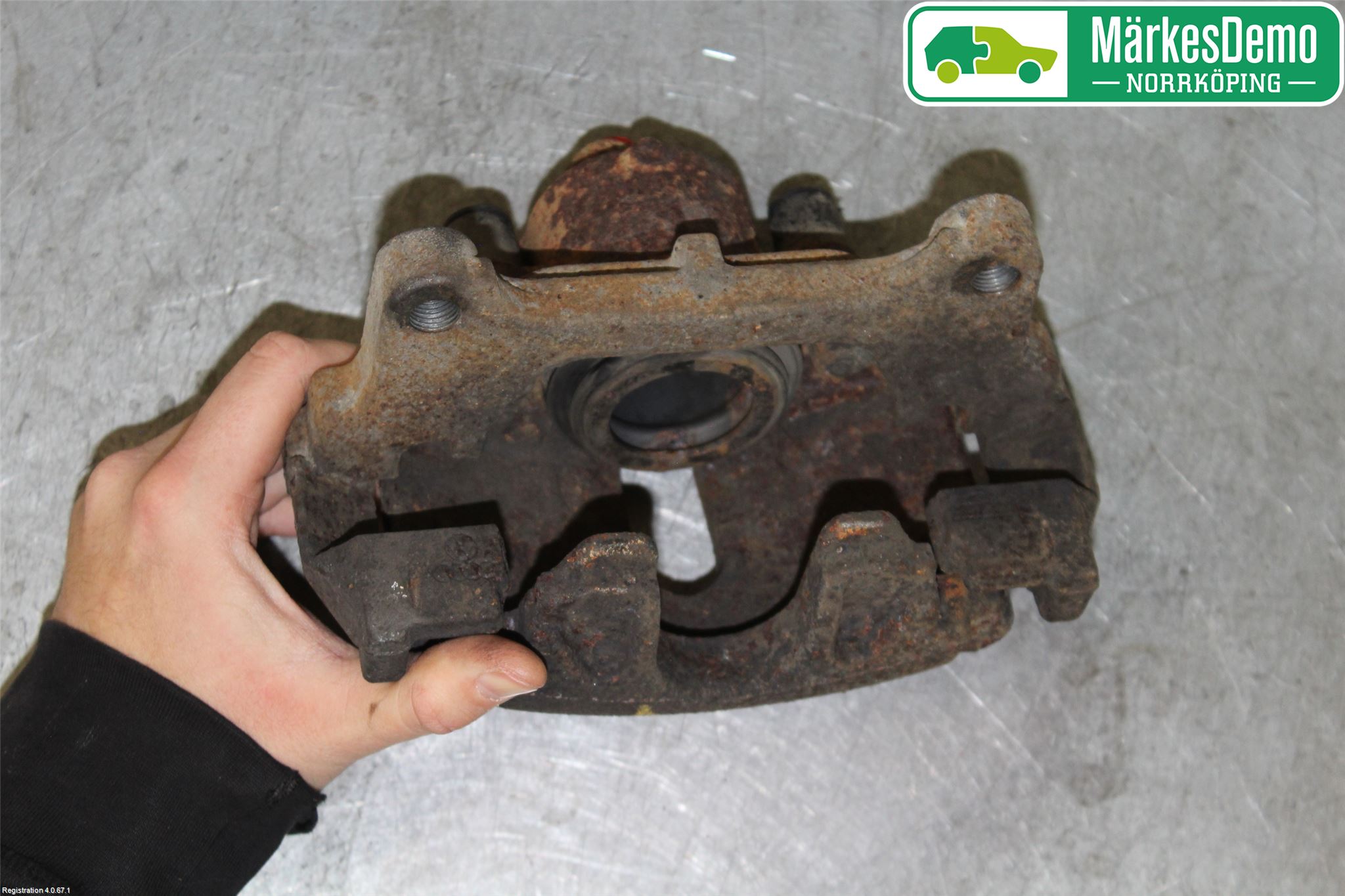 Volkswagen VW PASSAT 11-14 Bromsok Fram Vänster