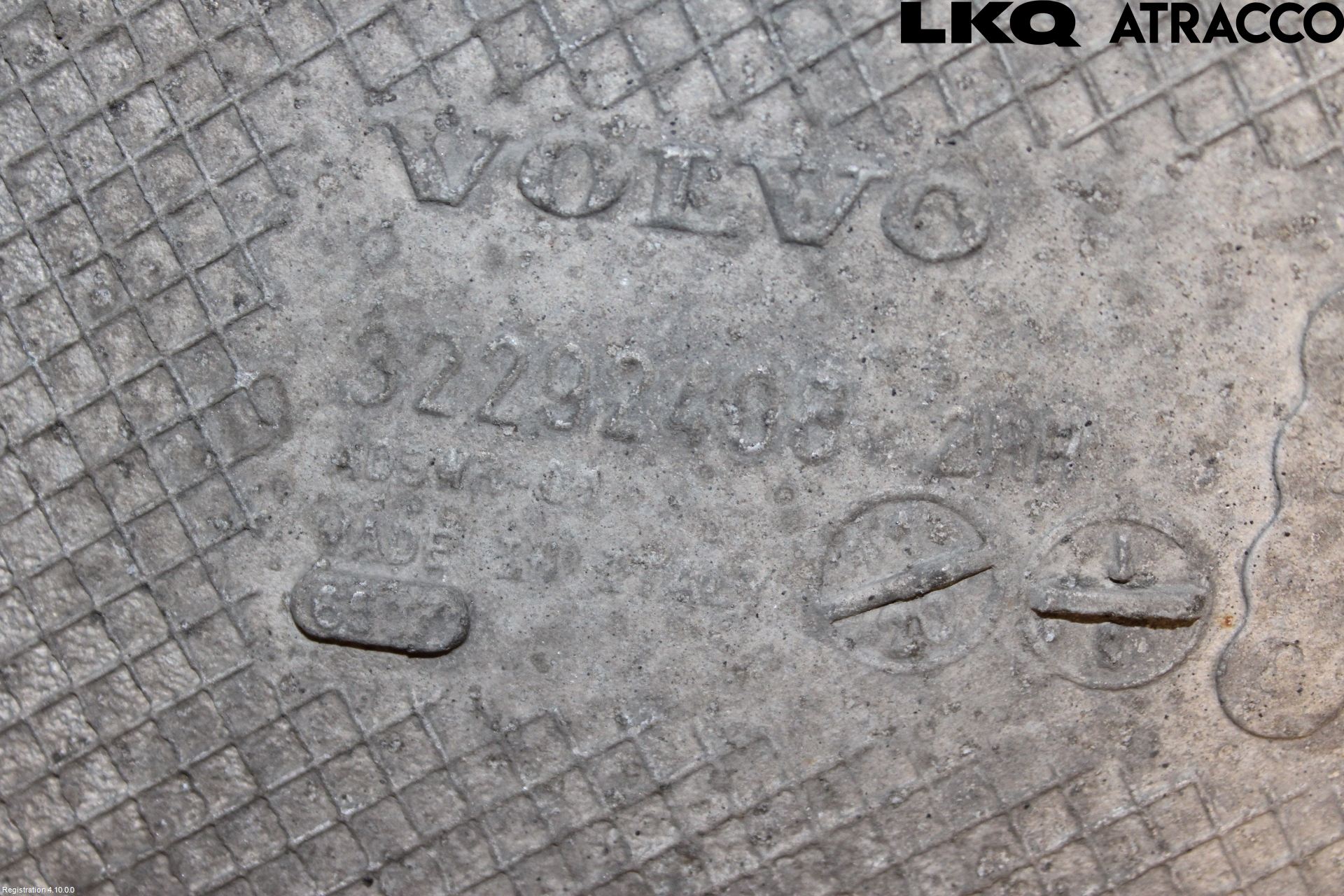 Volvo V90 17->> Bärarm Bak Höger