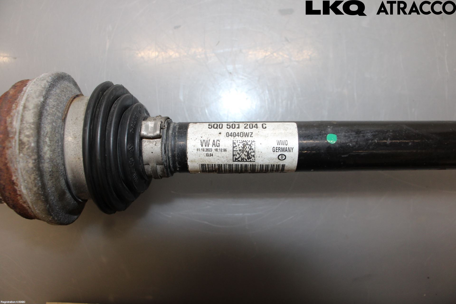 Volkswagen VW T-ROC 18- Drivaxel Bak Höger