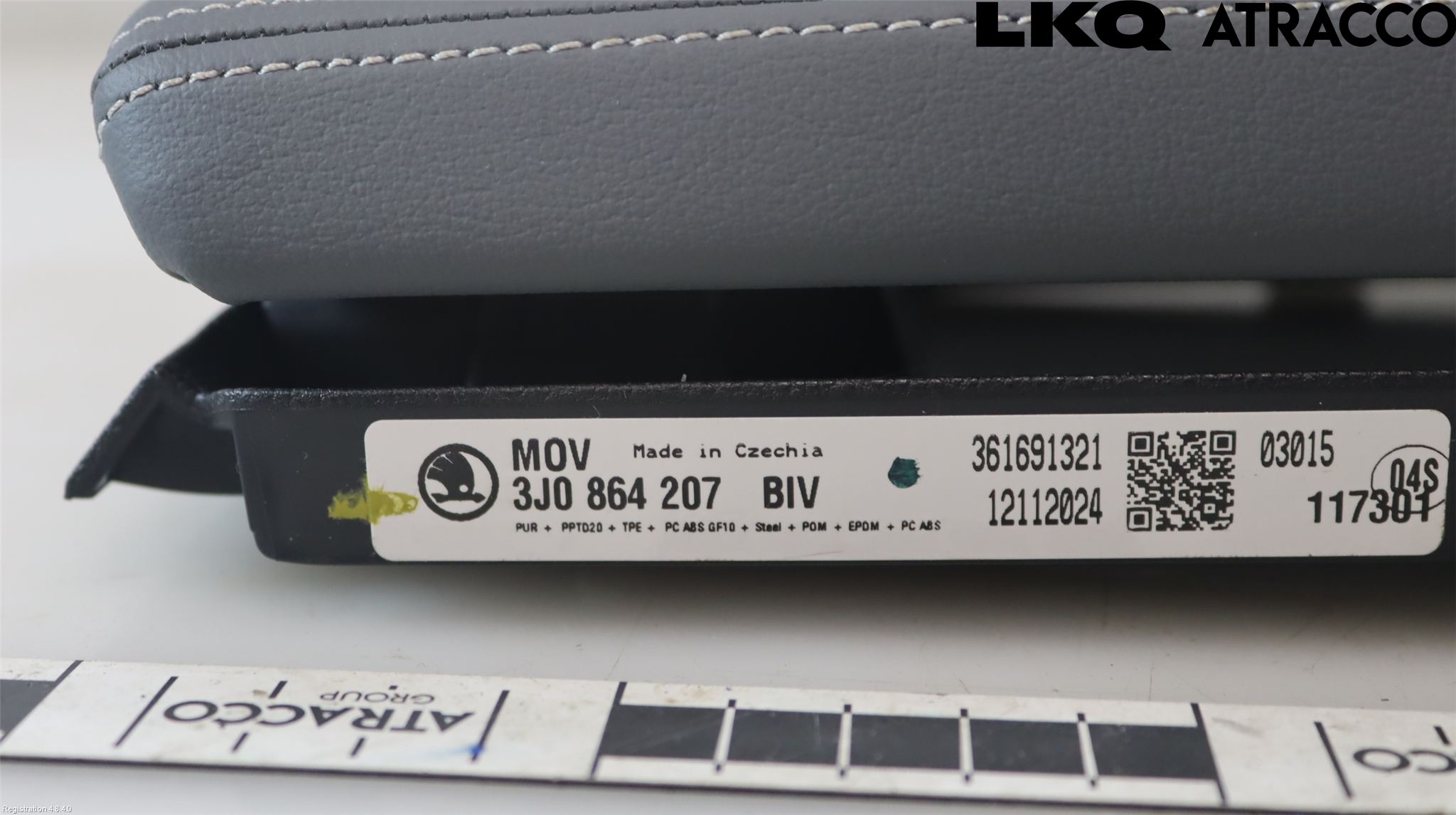 Volkswagen VW PASSAT 24- Inredning Armstöd