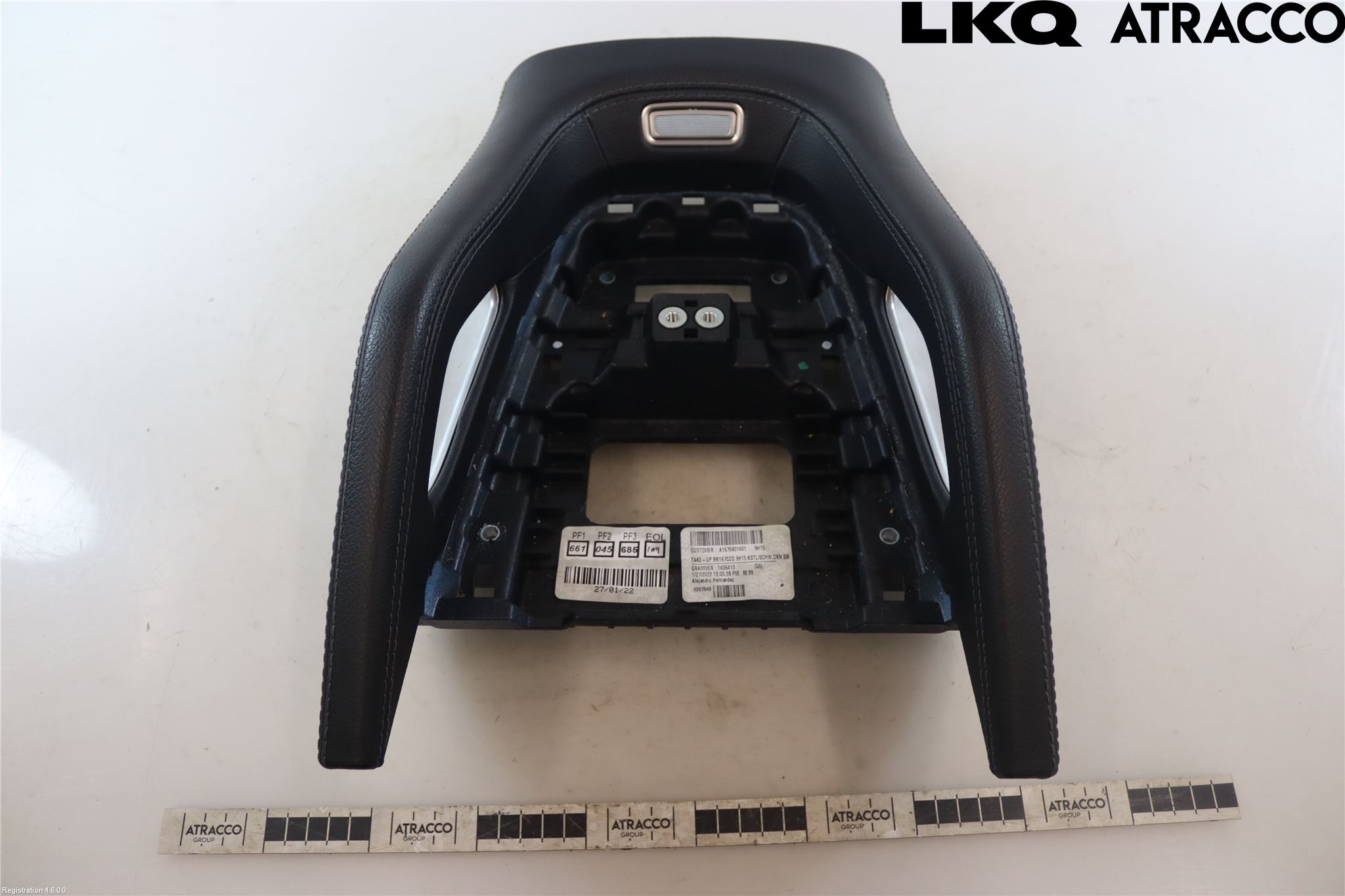 Mercedes-Benz MB GLE-KLASS (W167/V167/C167) 19- Instrumentkonsoll Mitt