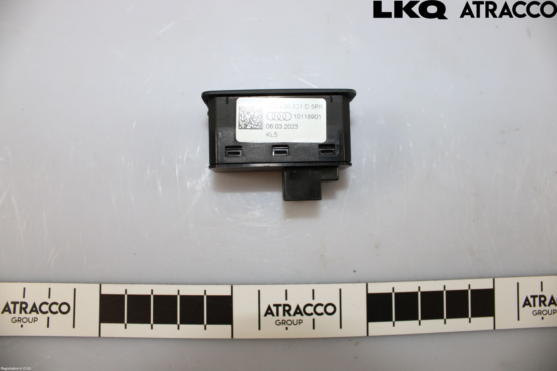 Audi Q4 E-TRON FZ 22- Strömställare Baklucka