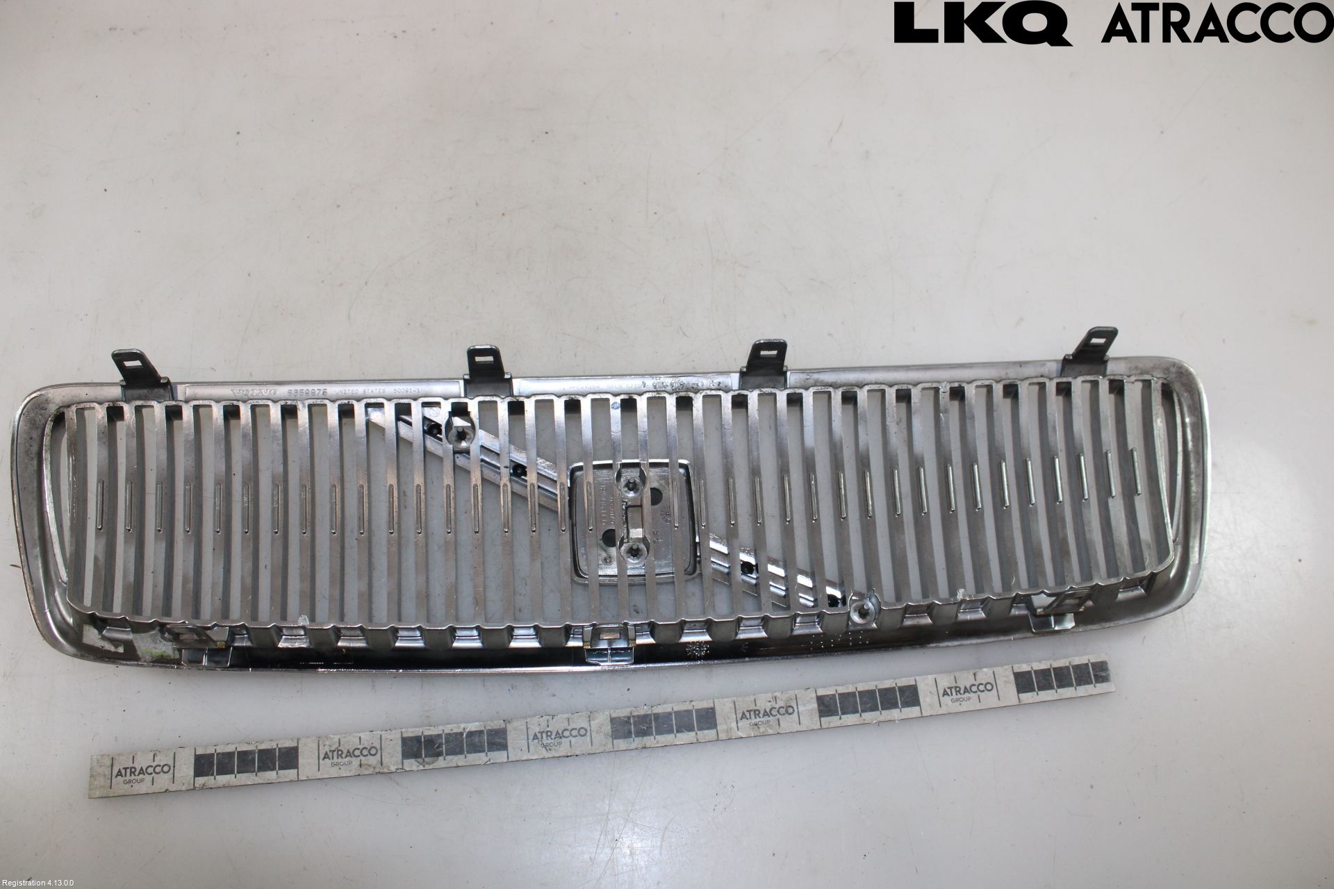 Volvo V70 00-04 Grill Komp