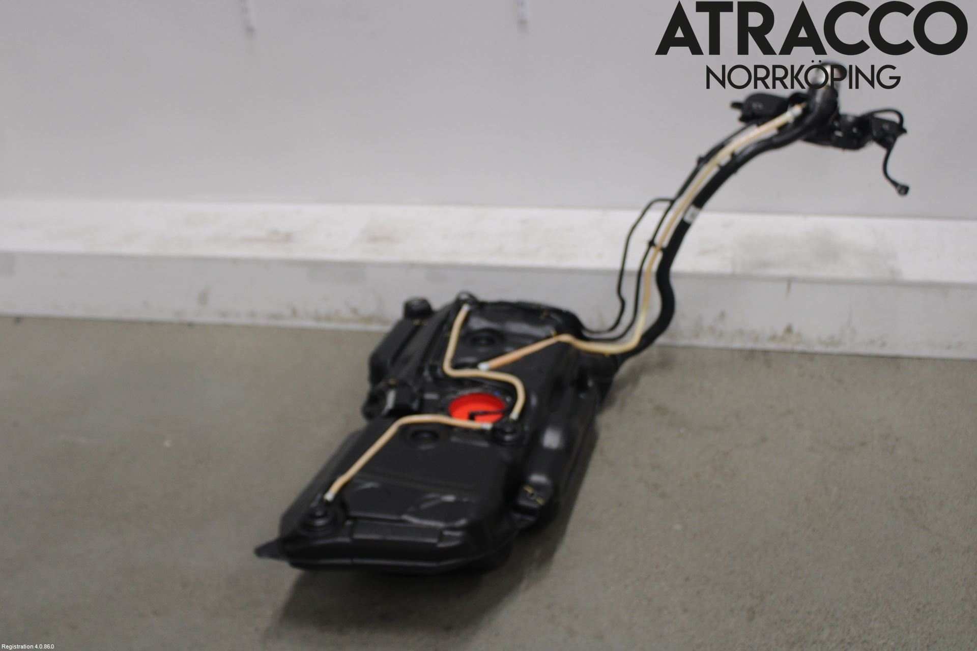 Audi Q3 F3 19- Bränsletank Insprutning