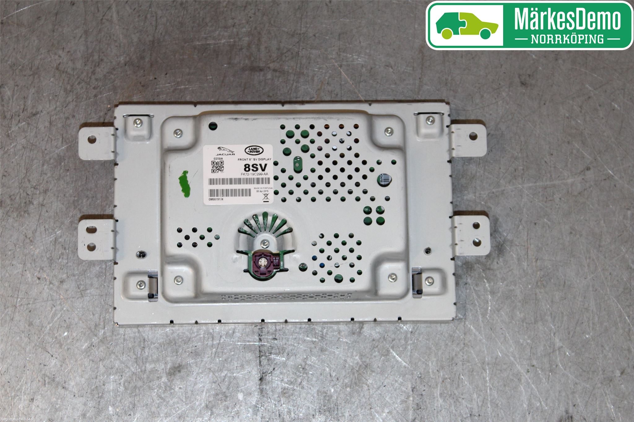 Jaguar XE (X760) 15-24 Multifunktionsdisplay