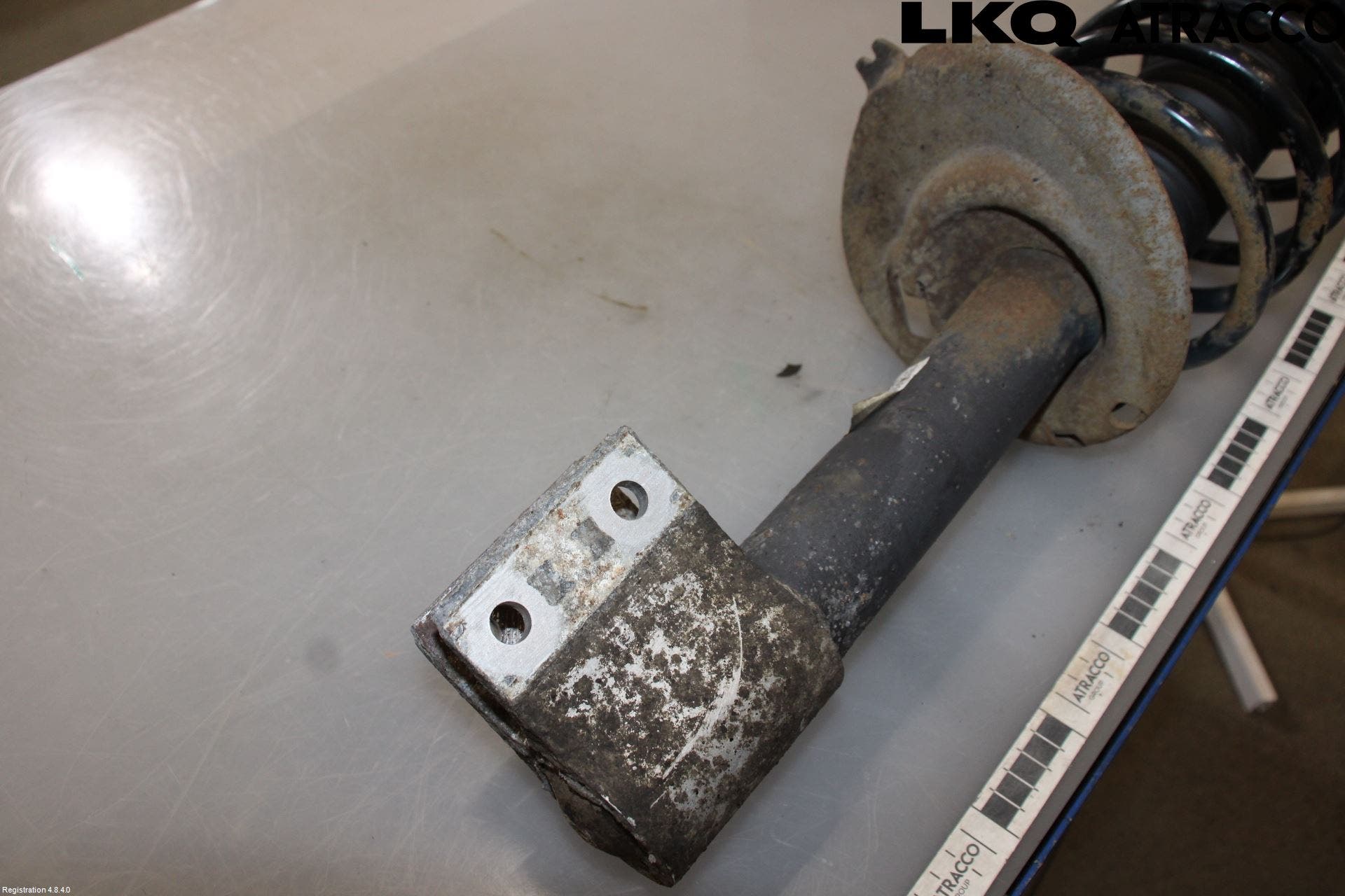 Peugeot 308 08-13 Fjäderben Fram Höger