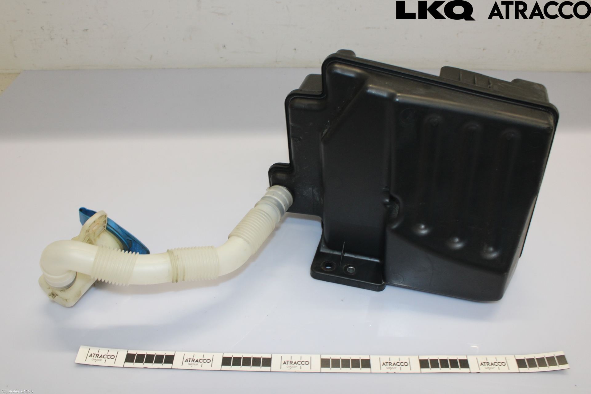 Skoda SUPERB 09-15 Spolartank Vindruta-Strål