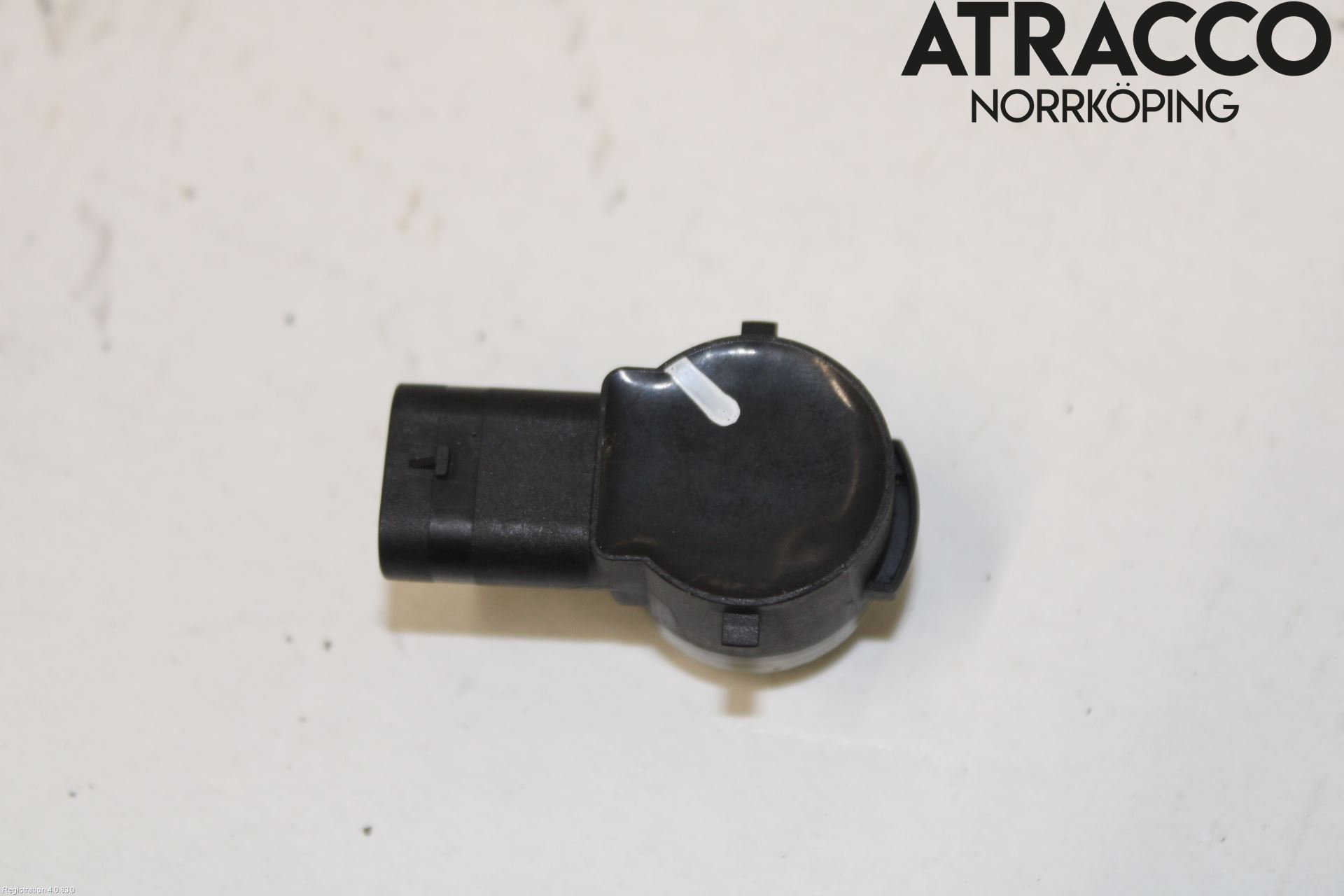 Audi A4/S4 B9 16-19 Parkeringshjälp Frontsensor