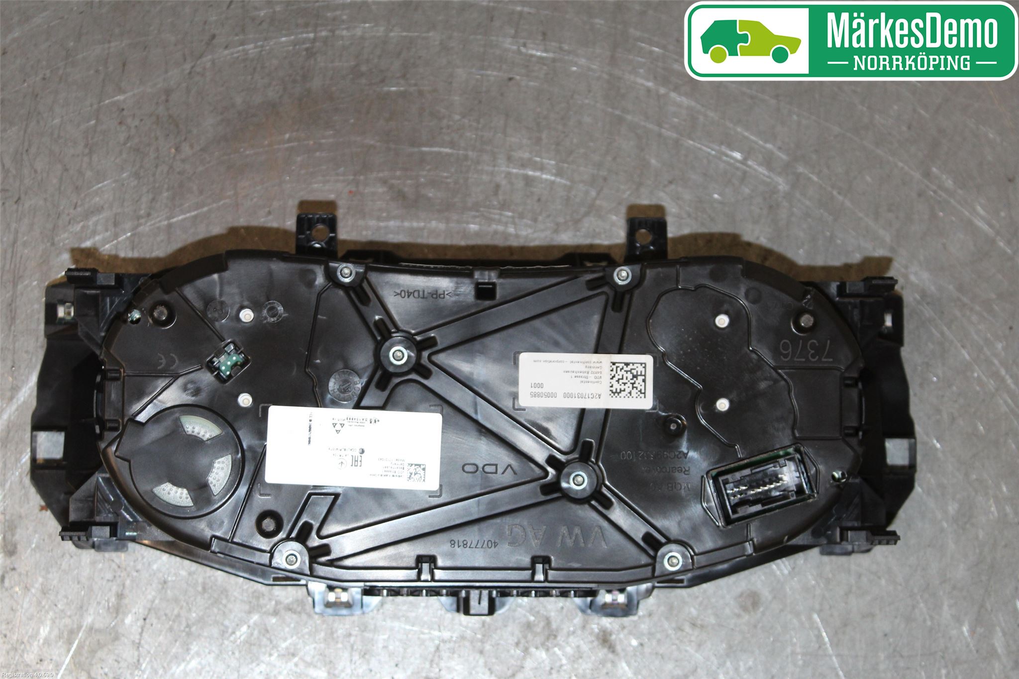 Volkswagen VW POLO VI 18->> Instrument Komb