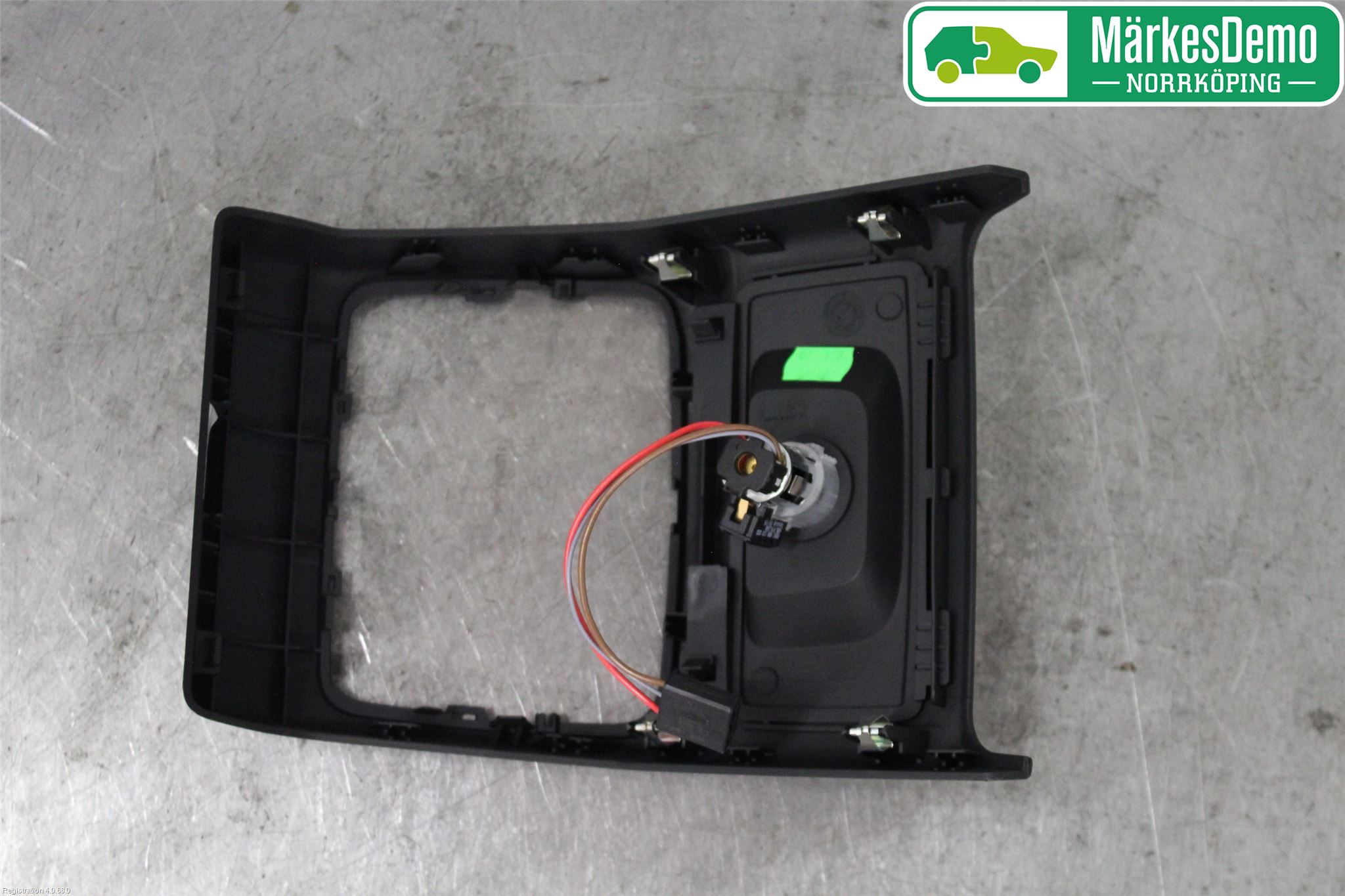 Audi A4/S4 B9 20- Instrumentkonsoll Mitt