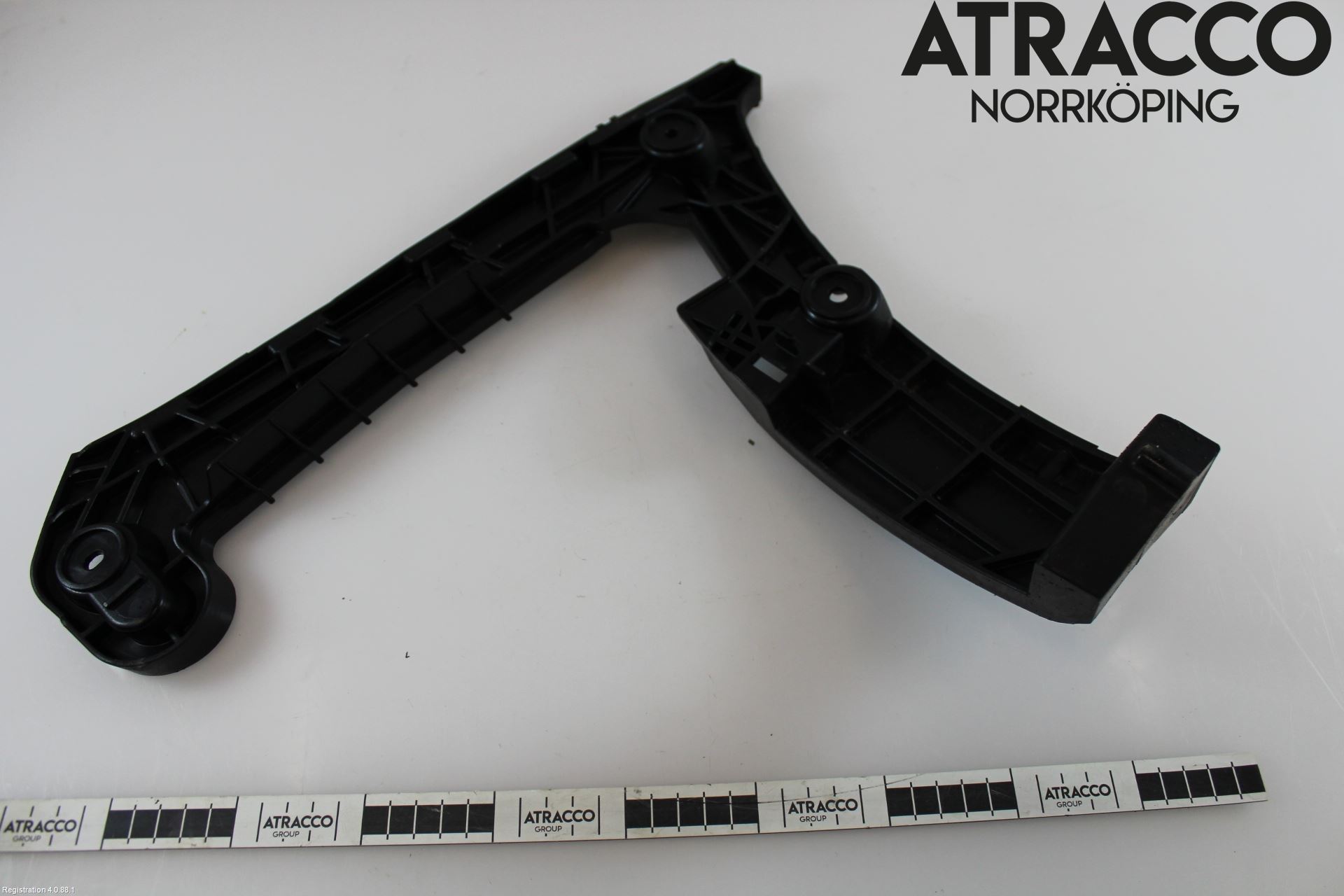 Audi A4/S4 B9 20- Stötfångarfäste Bak Vä