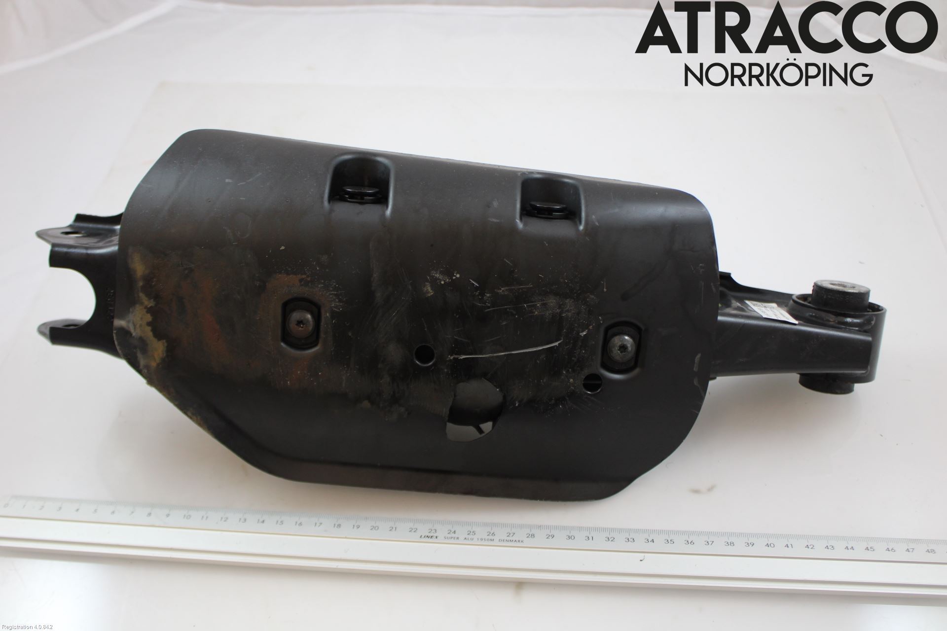 Cupra BORN 22- Bärarm Bak Höger