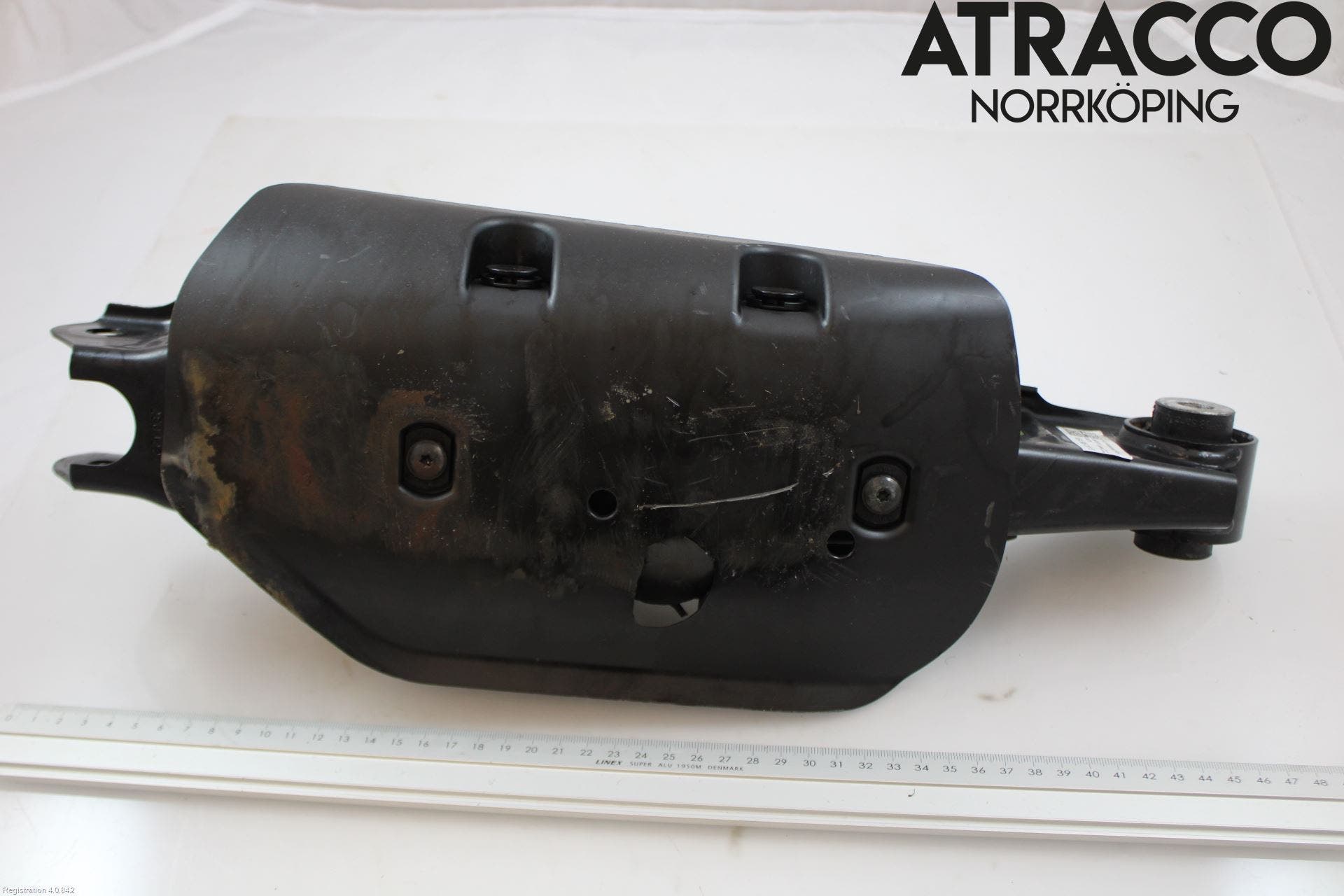 CUPRA BORN 22- Bärarm Bak Höger