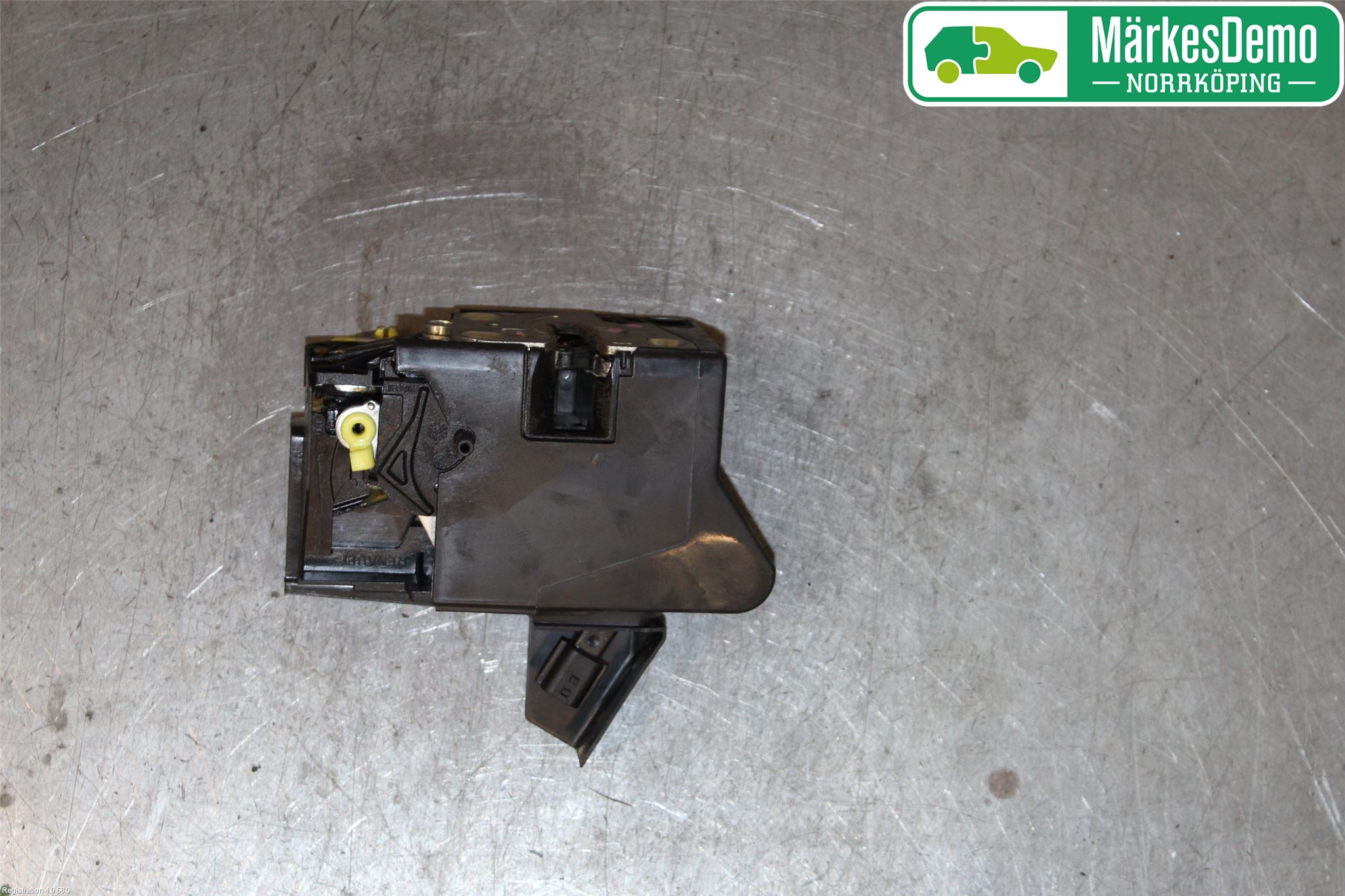 Dacia SANDERO/STEPWAY 13-20 Låskista-Dörrlås