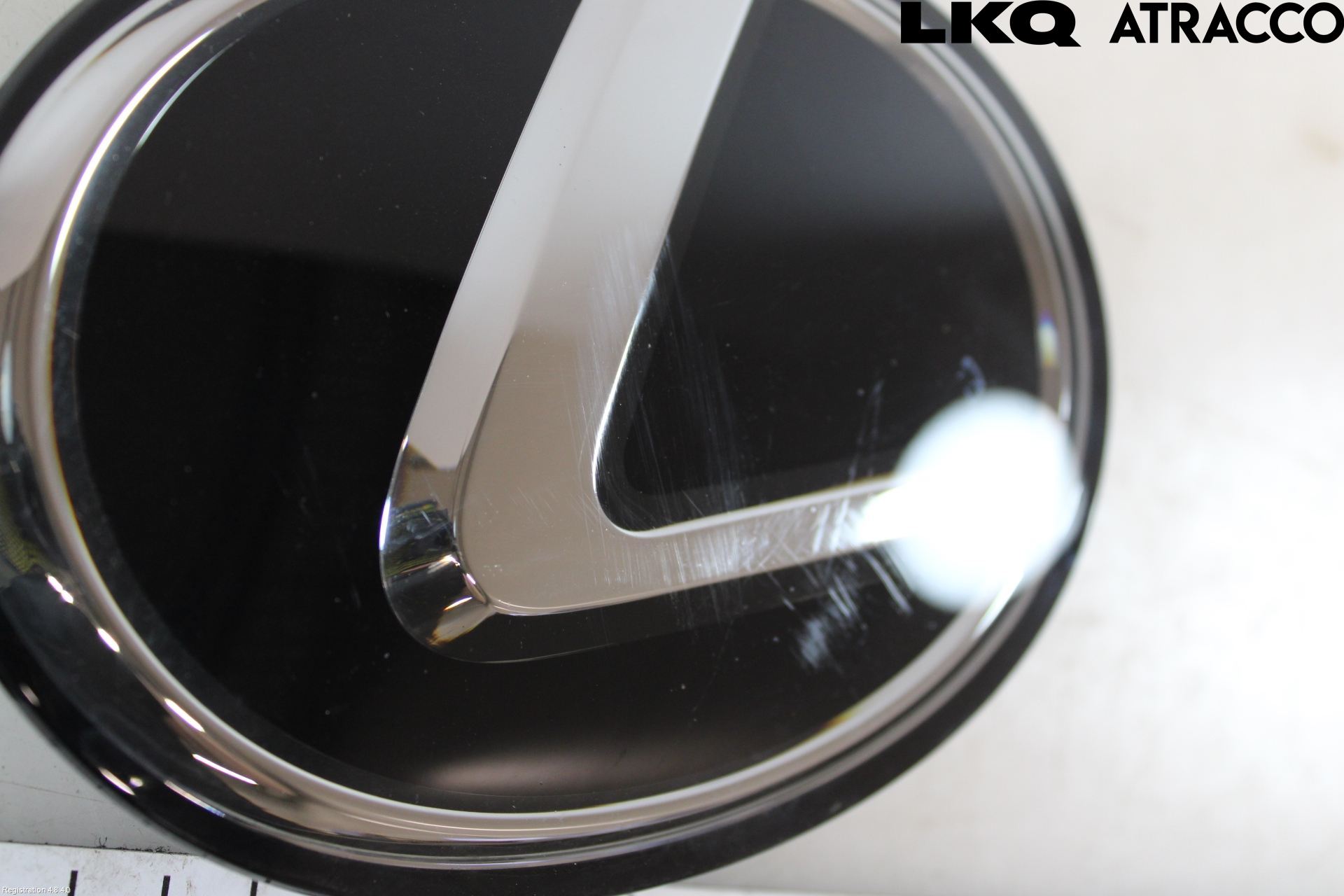 Lexus NX 340h/450h+ 21- Emblem