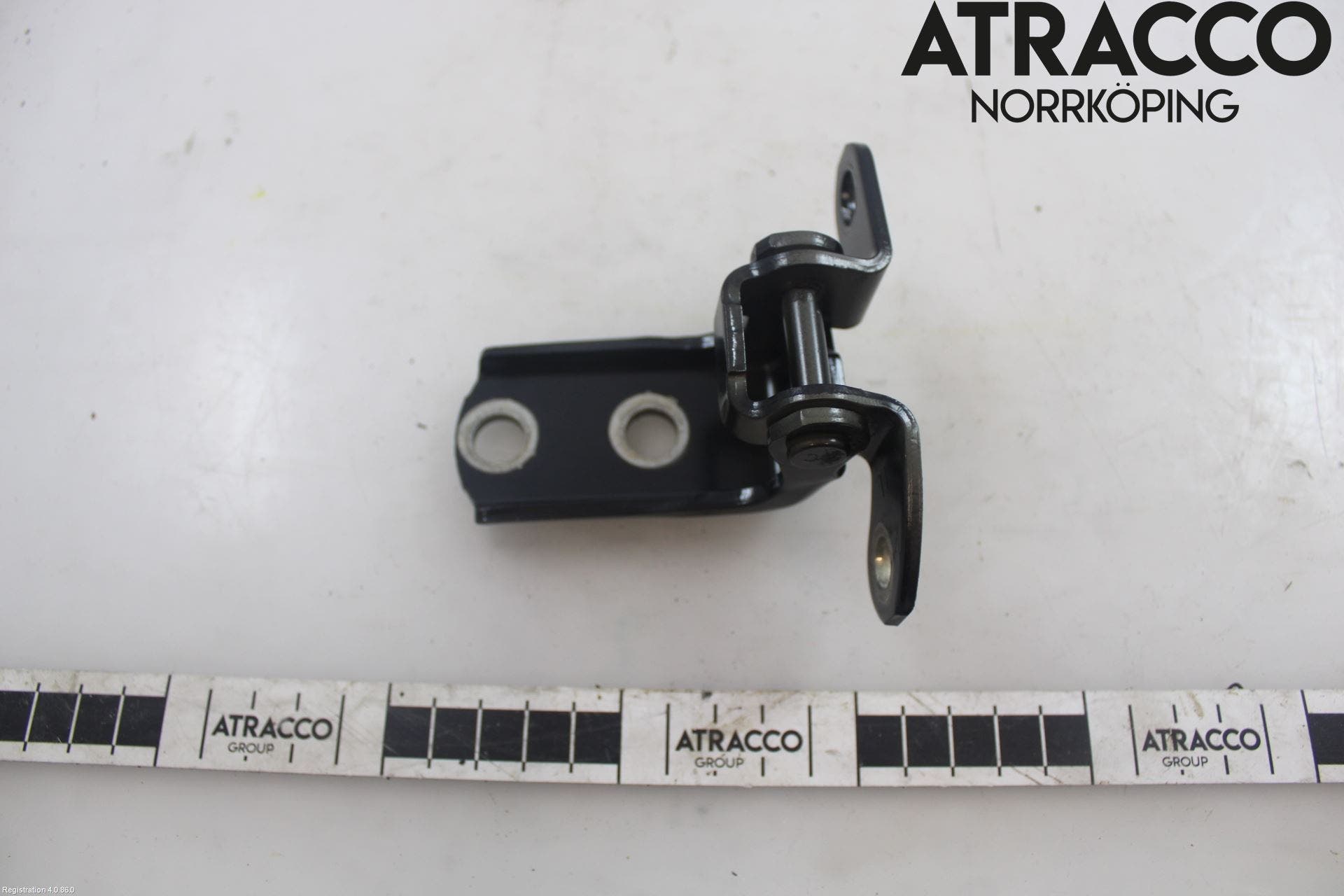 Toyota YARIS XP130 12-14 Dörrgångjärn