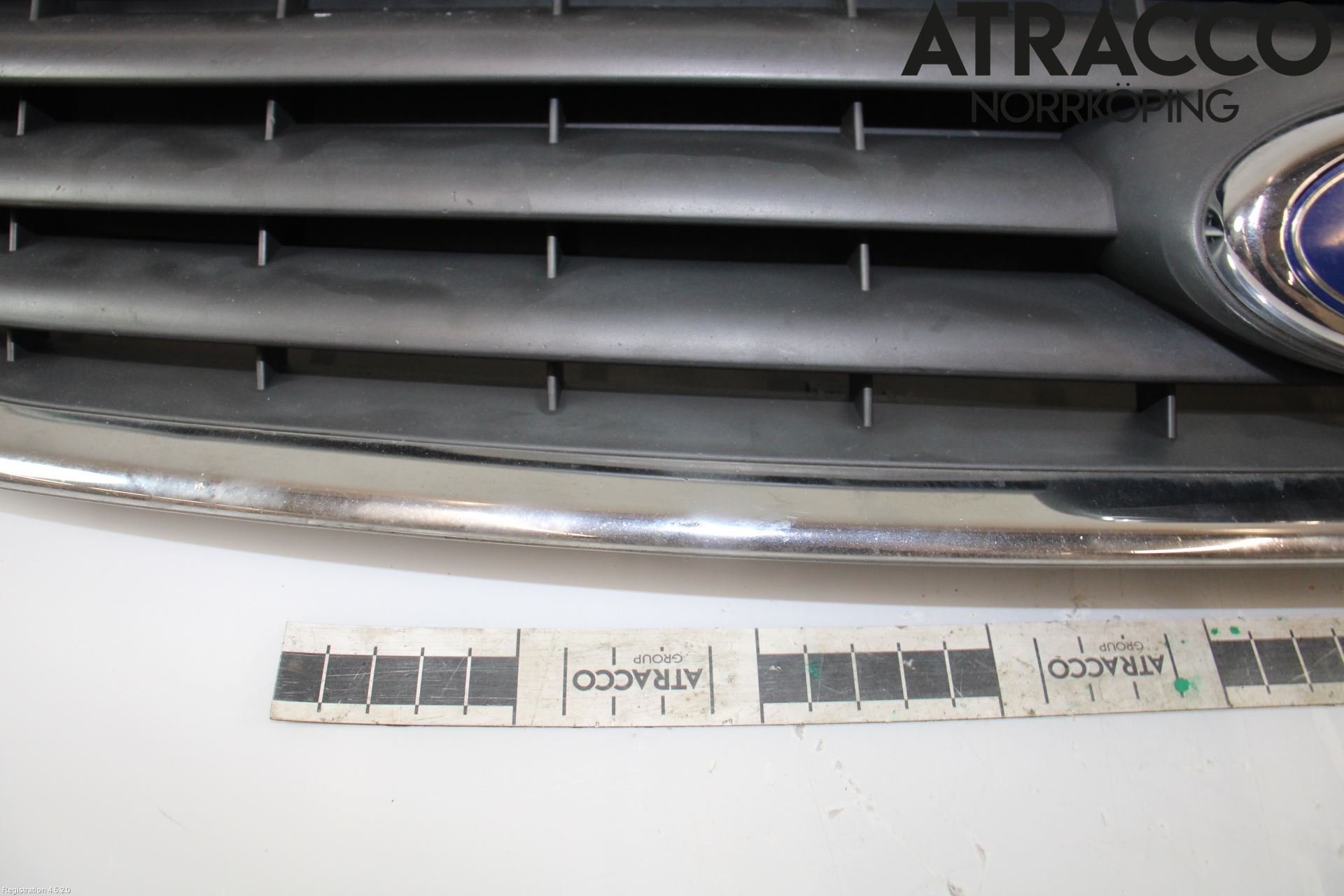 Ford KUGA 08-12 Grill Komp