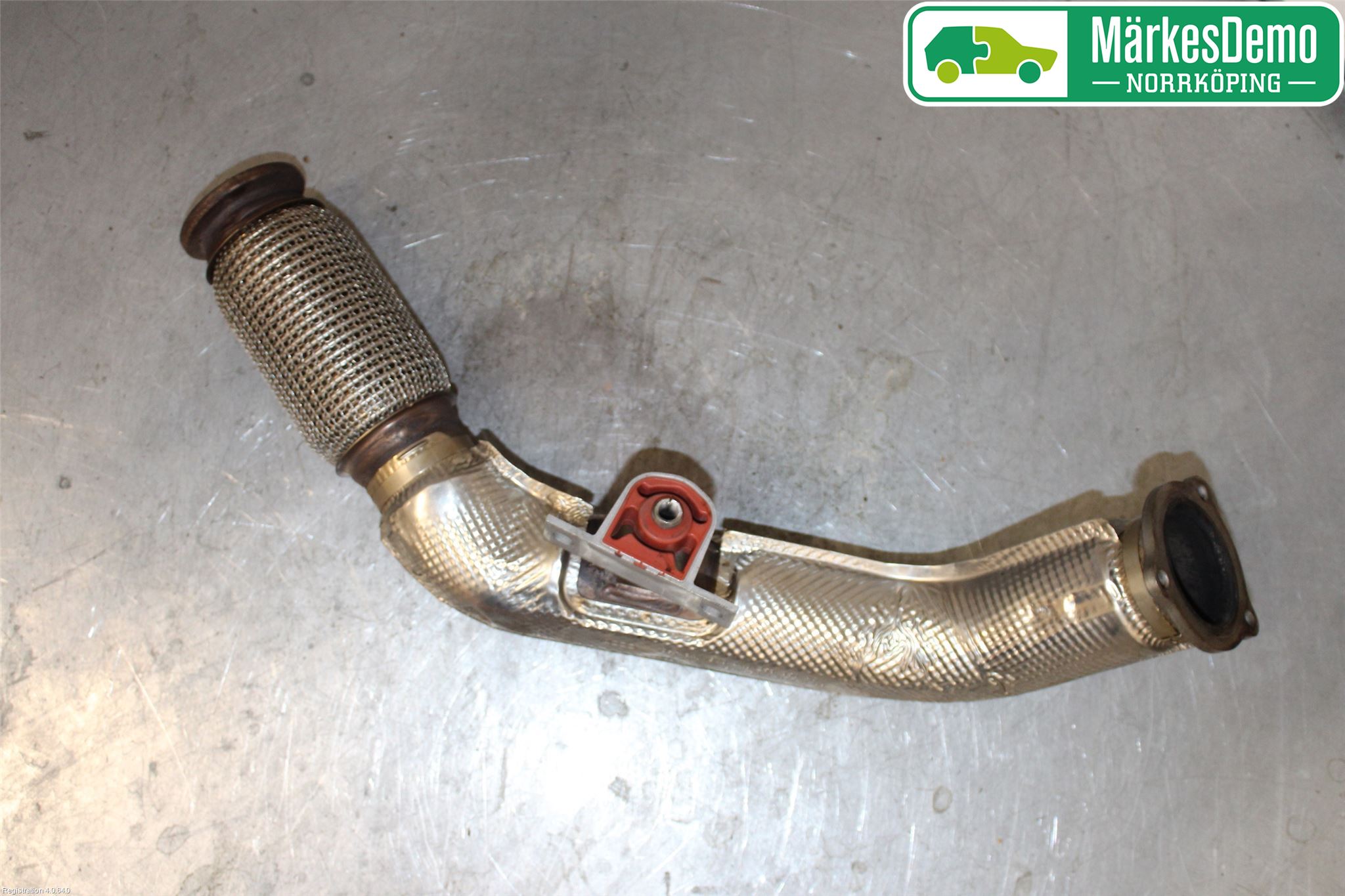 Audi A6 F2/C8 19- Avgasrör Främre-Mitt-Bak