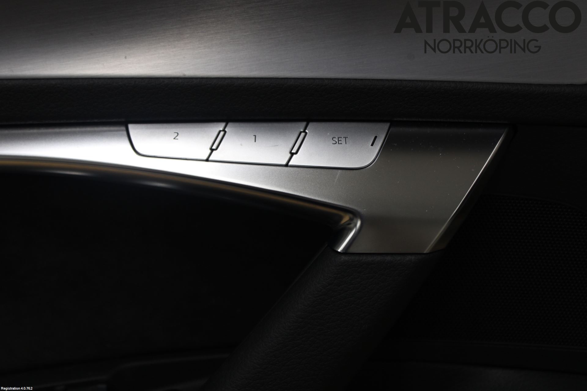 Audi A6 F2/C8 19- Dörrklädsel Vä