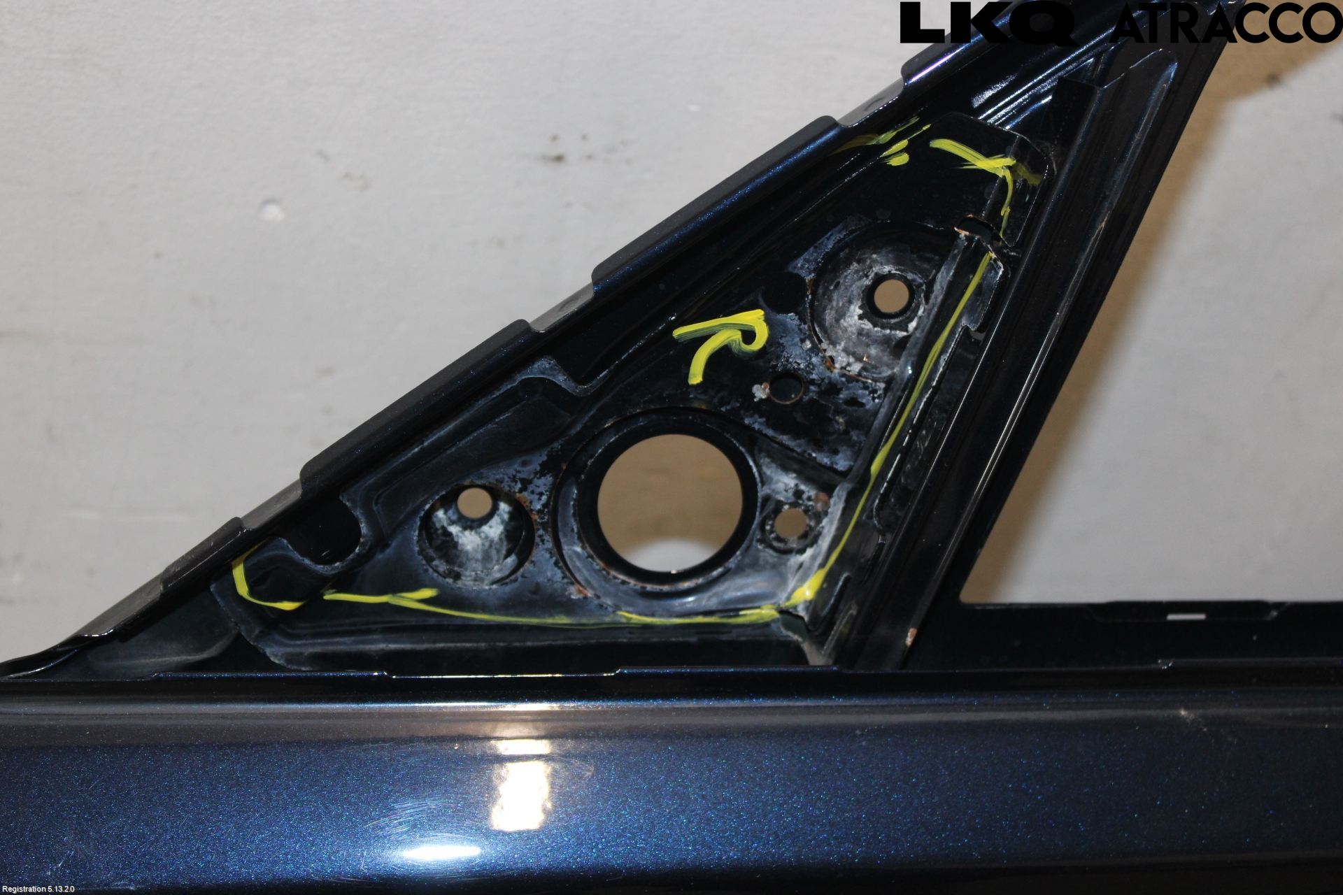 BMW 3 F30/F31/F80 12-19 Dörr Fram Vänster