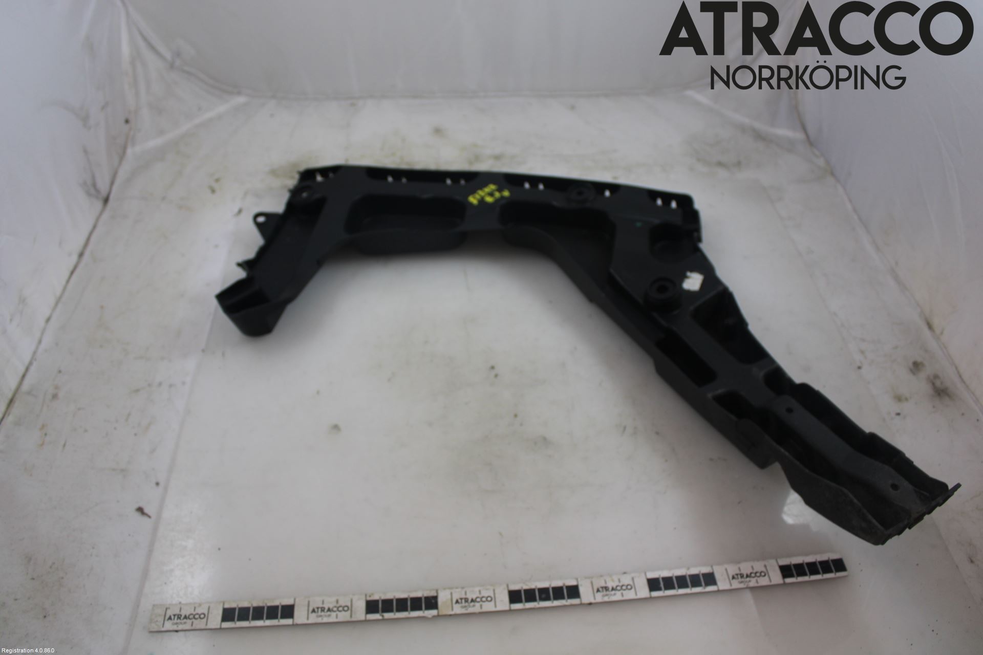 Seat LEON 13-20 Stötfångarfäste Bak Vä