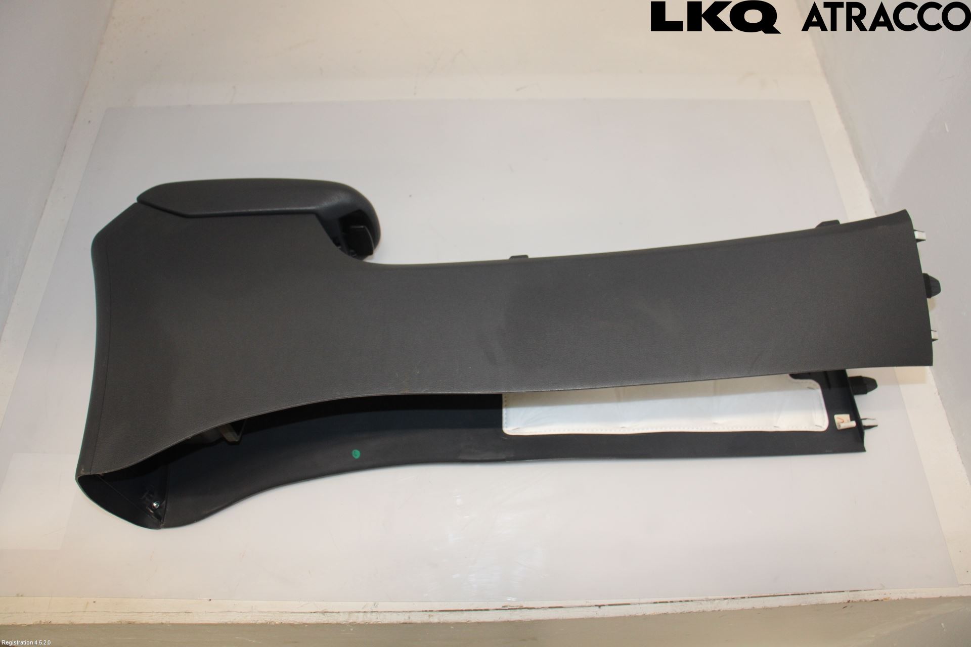 Hyundai IONIQ AE 17-22 Instrumentkonsoll Mitt