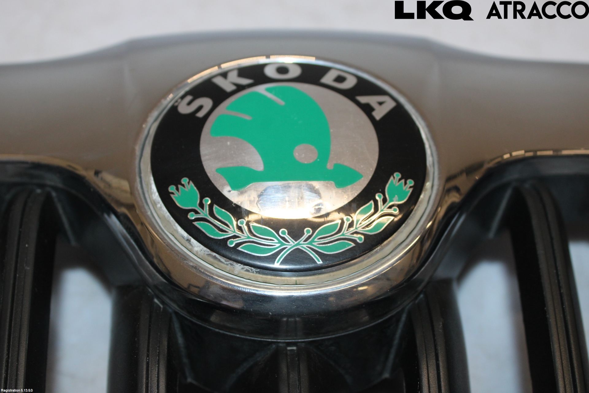 Skoda OCTAVIA (1Z) 05-13 Grill Komp