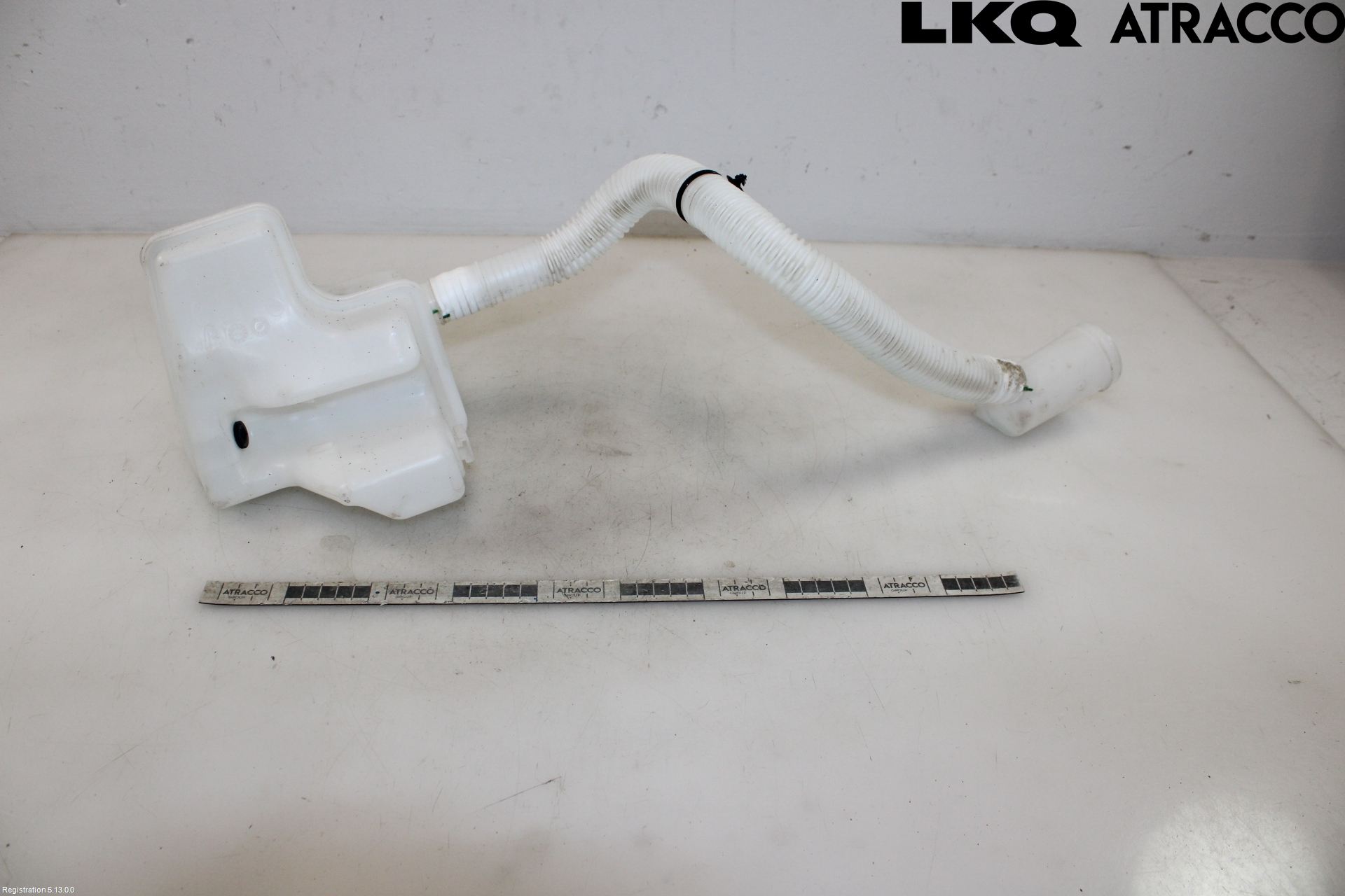 Volkswagen VW UP! / E-UP! Spolartank Vindruta