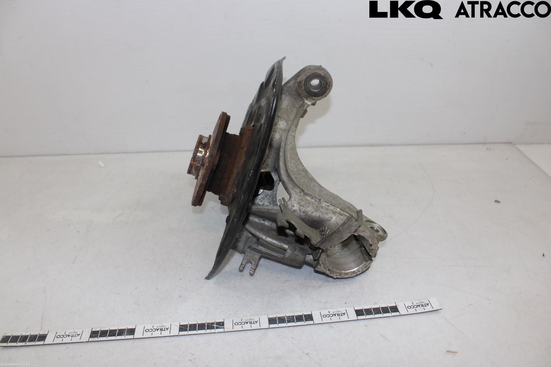 Volkswagen VW PASSAT 20-24 Styrspindel Lagerhus Hö