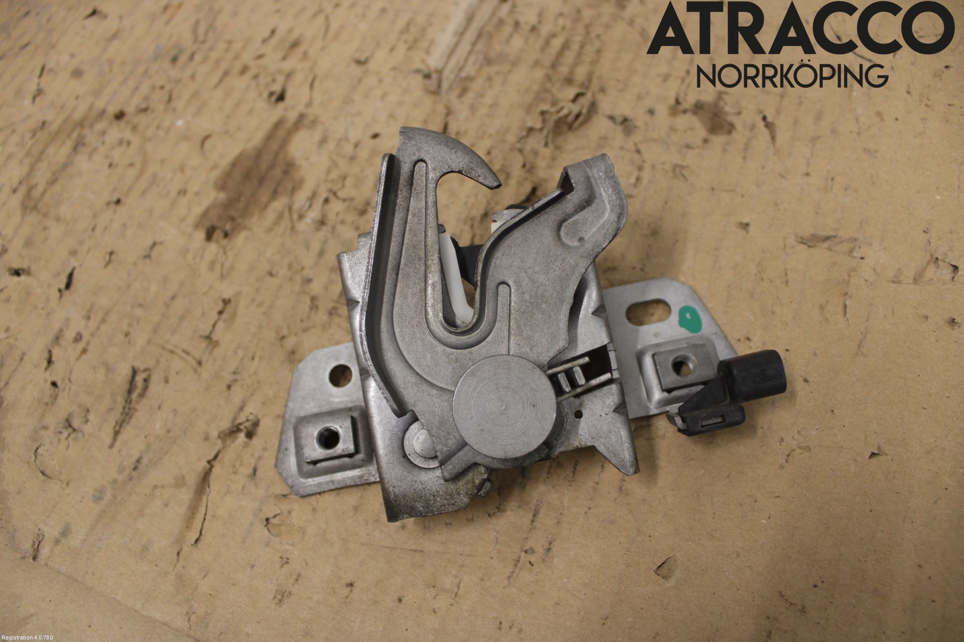 Volvo S40 04-07 Huvlås