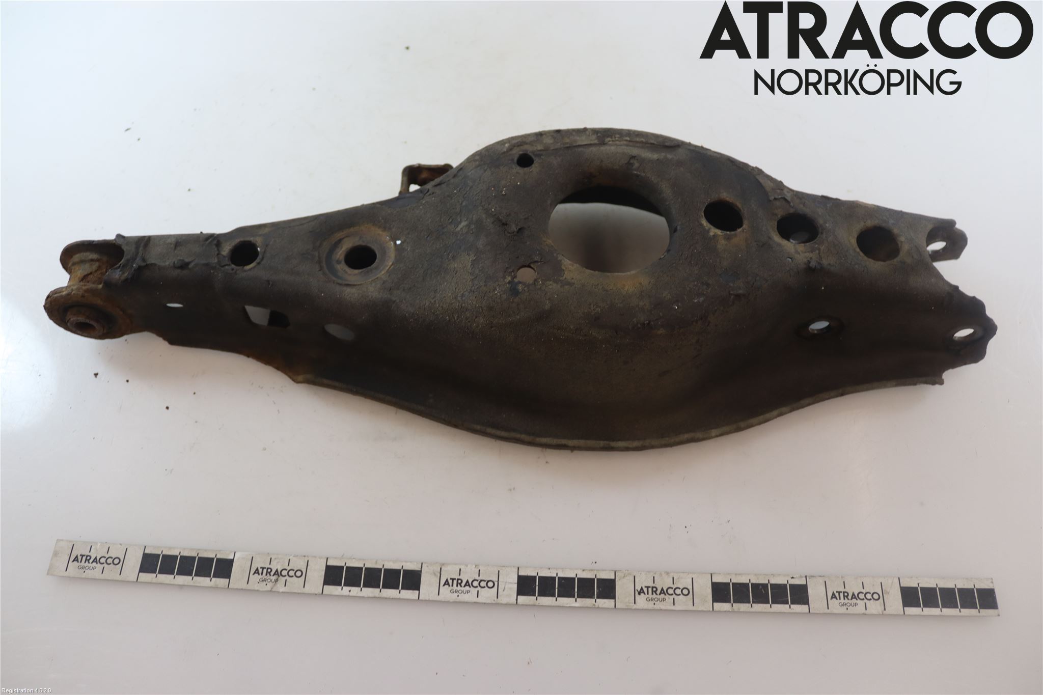Toyota AVENSIS 09-15 Bärarm Bak Vänster