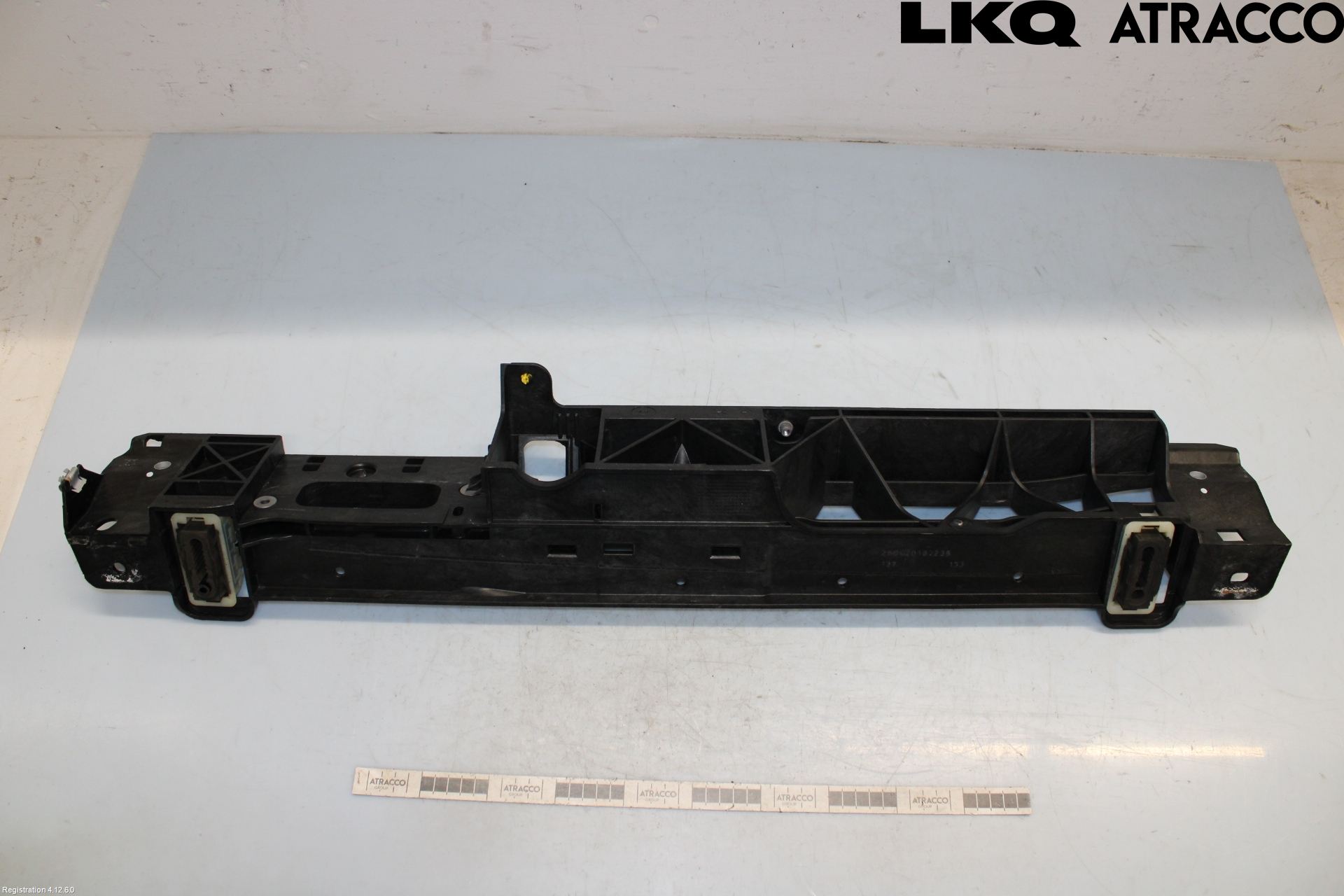 Citroen C4 GRAND PICASSO 14-18 Front Huvlåsplåt-Balk