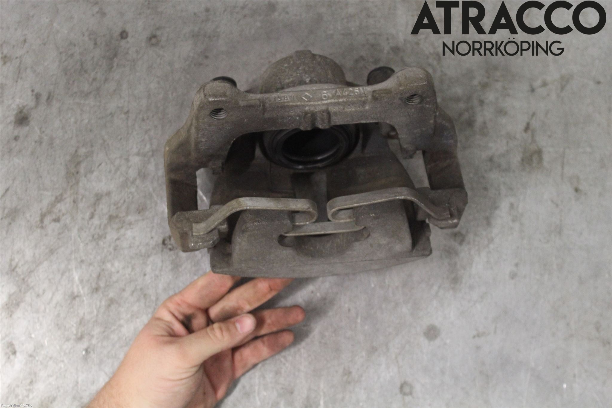 Jaguar I-PACE 18- Bromsok Fram Höger