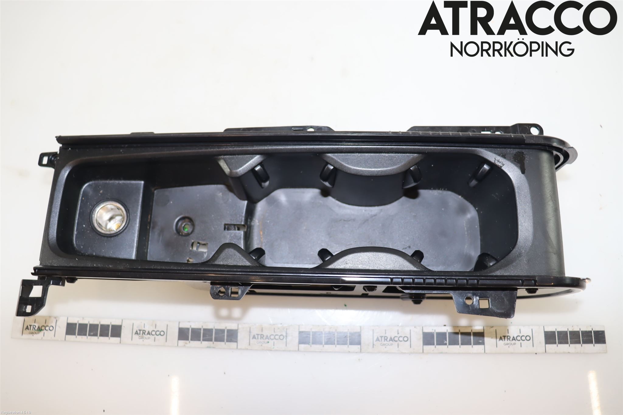 Volvo S90 17->> Mugghållare