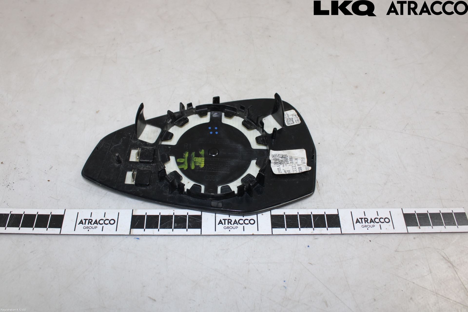 Audi A4/S4 B9 16-19 Spegelglas Hö