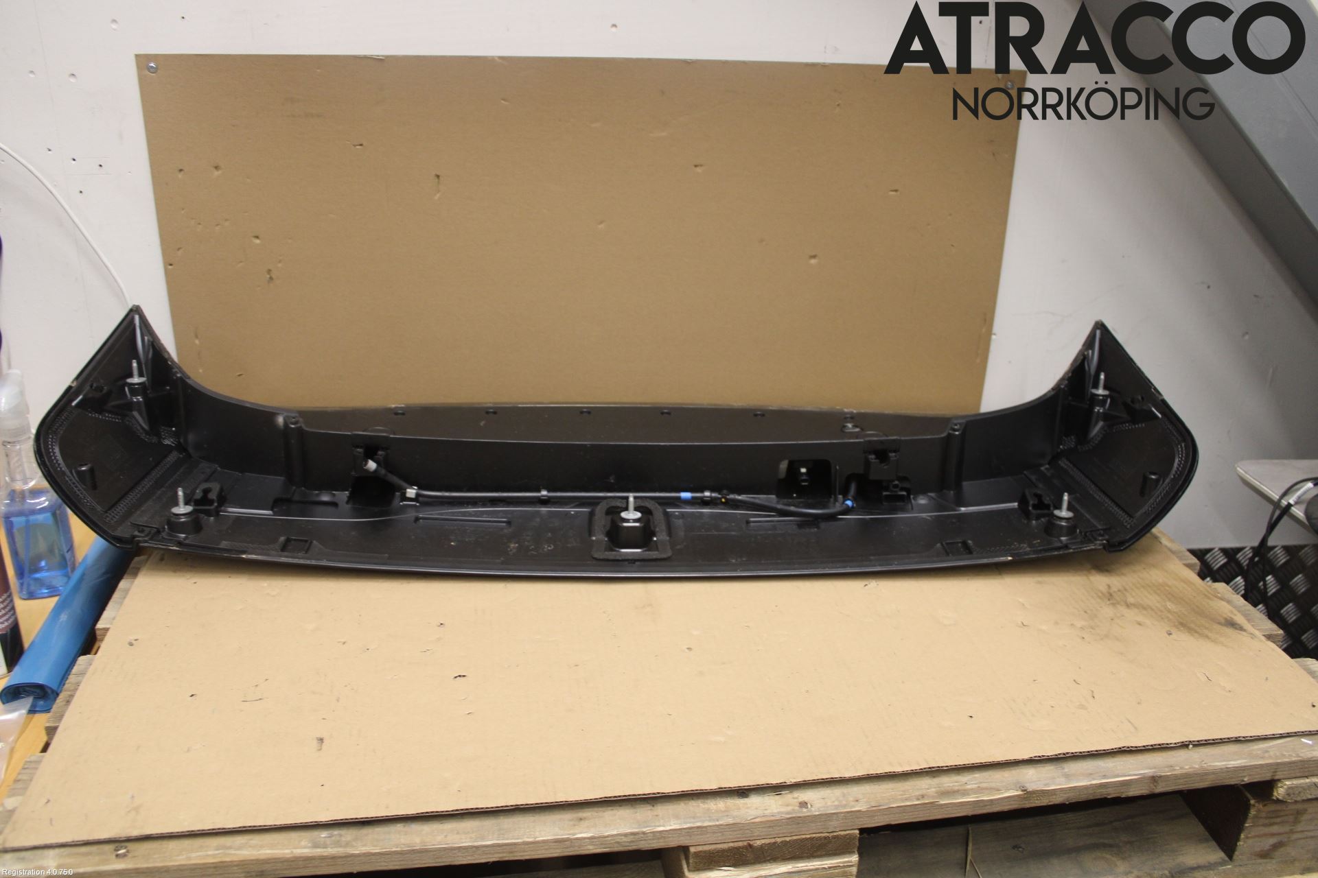 Jaguar E-PACE 17- Spoiler Baklucka